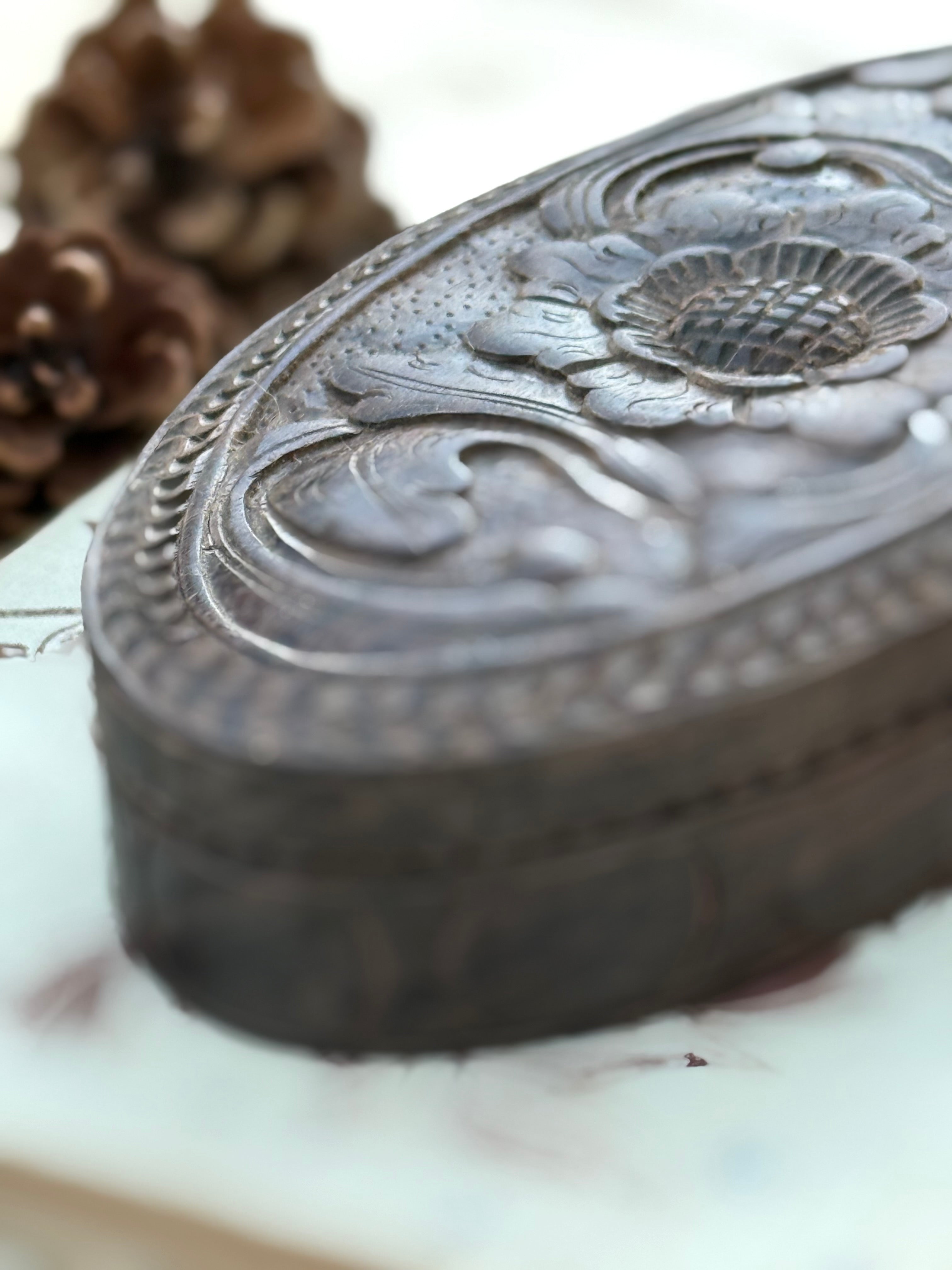 Early 20th Century Carved Wooden Trinket Box
