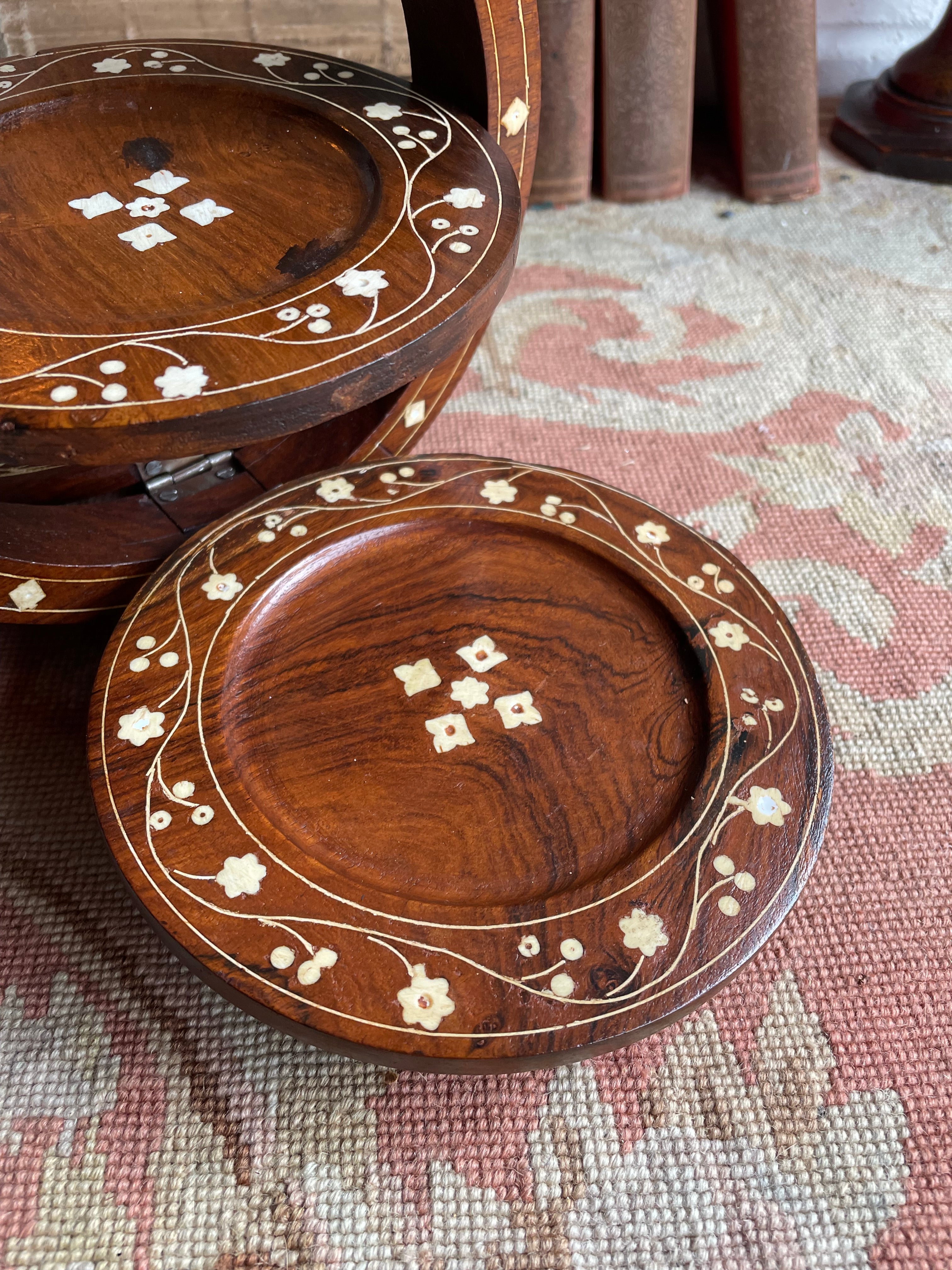 Early 1900s Anglo-Indian Travelling Cake Stand