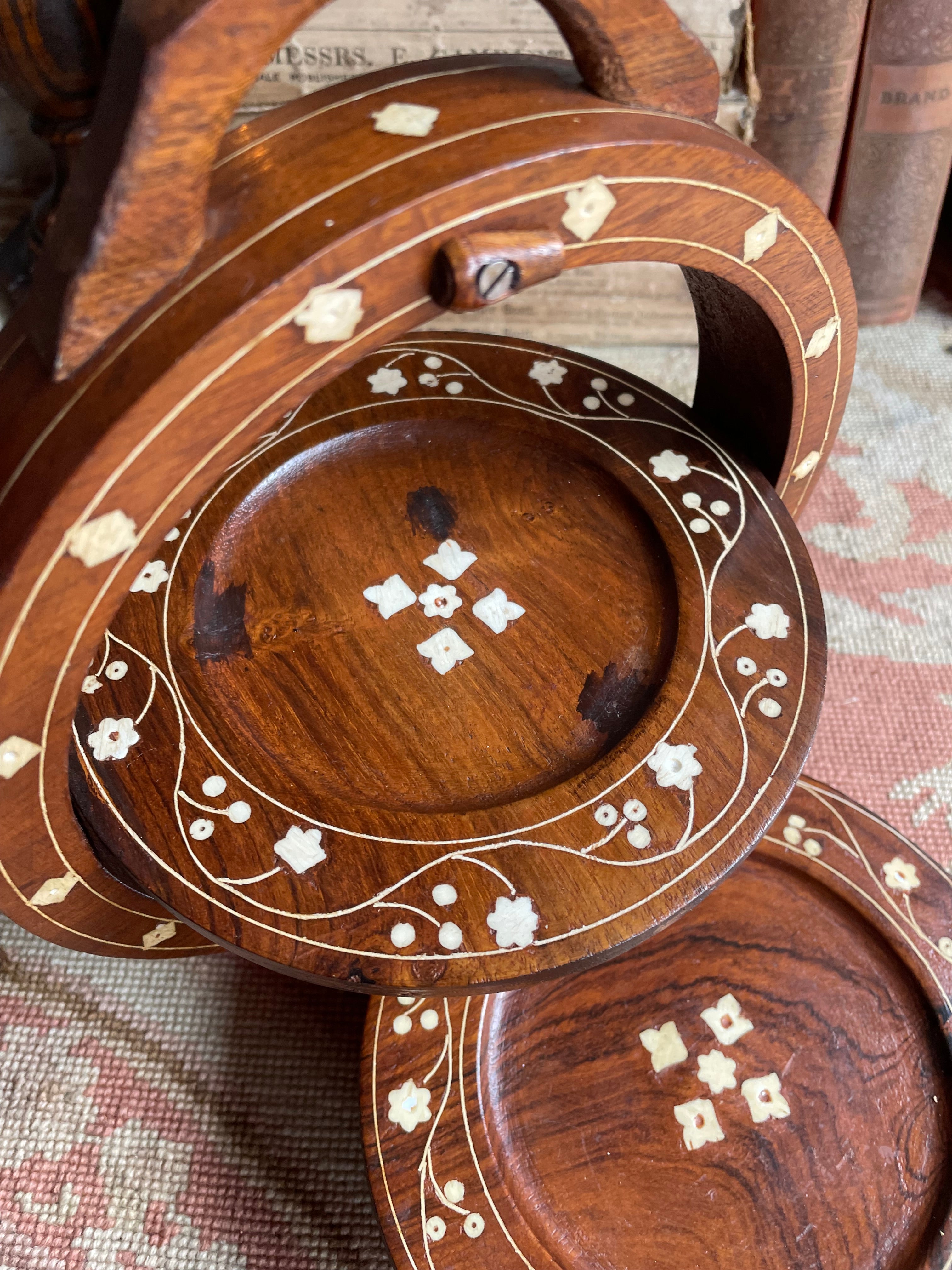 Early 1900s Anglo-Indian Travelling Cake Stand