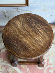Early 20th Century Arts & Crafts Oak Stool with Round Seat