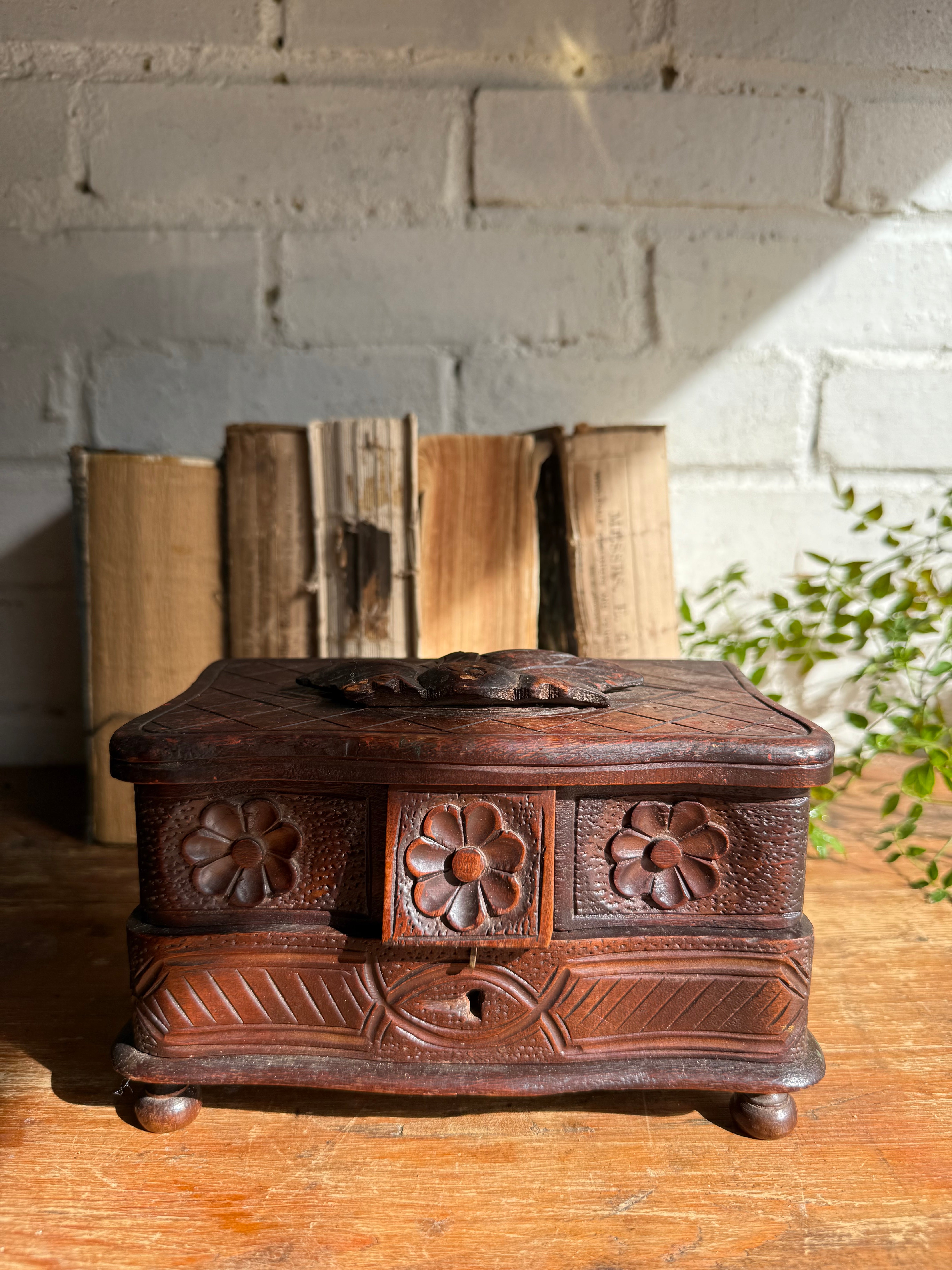 Early 20th Century Carved Wooden Jewellery Box