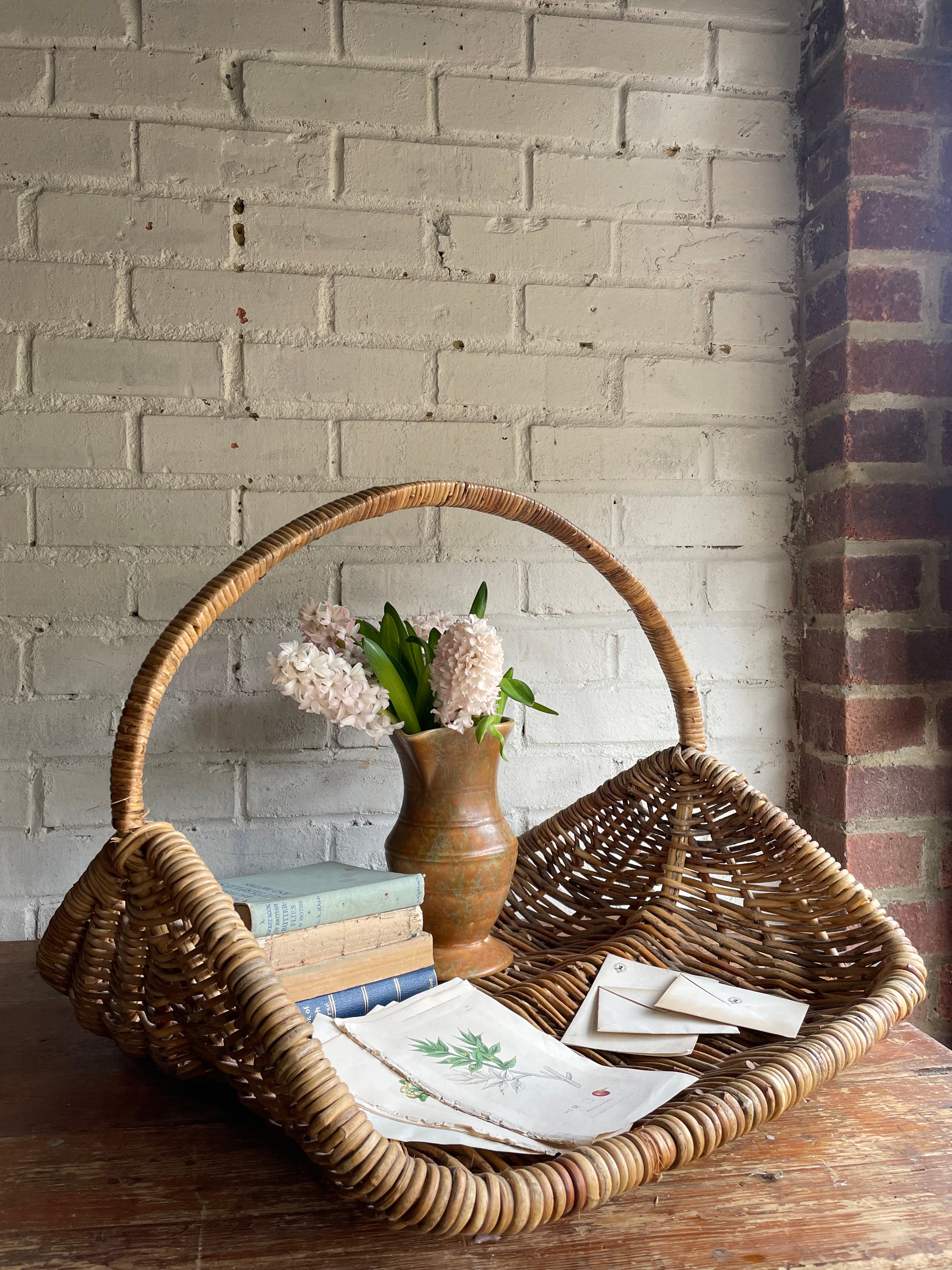 Large Vintage Bakers Bread Basket