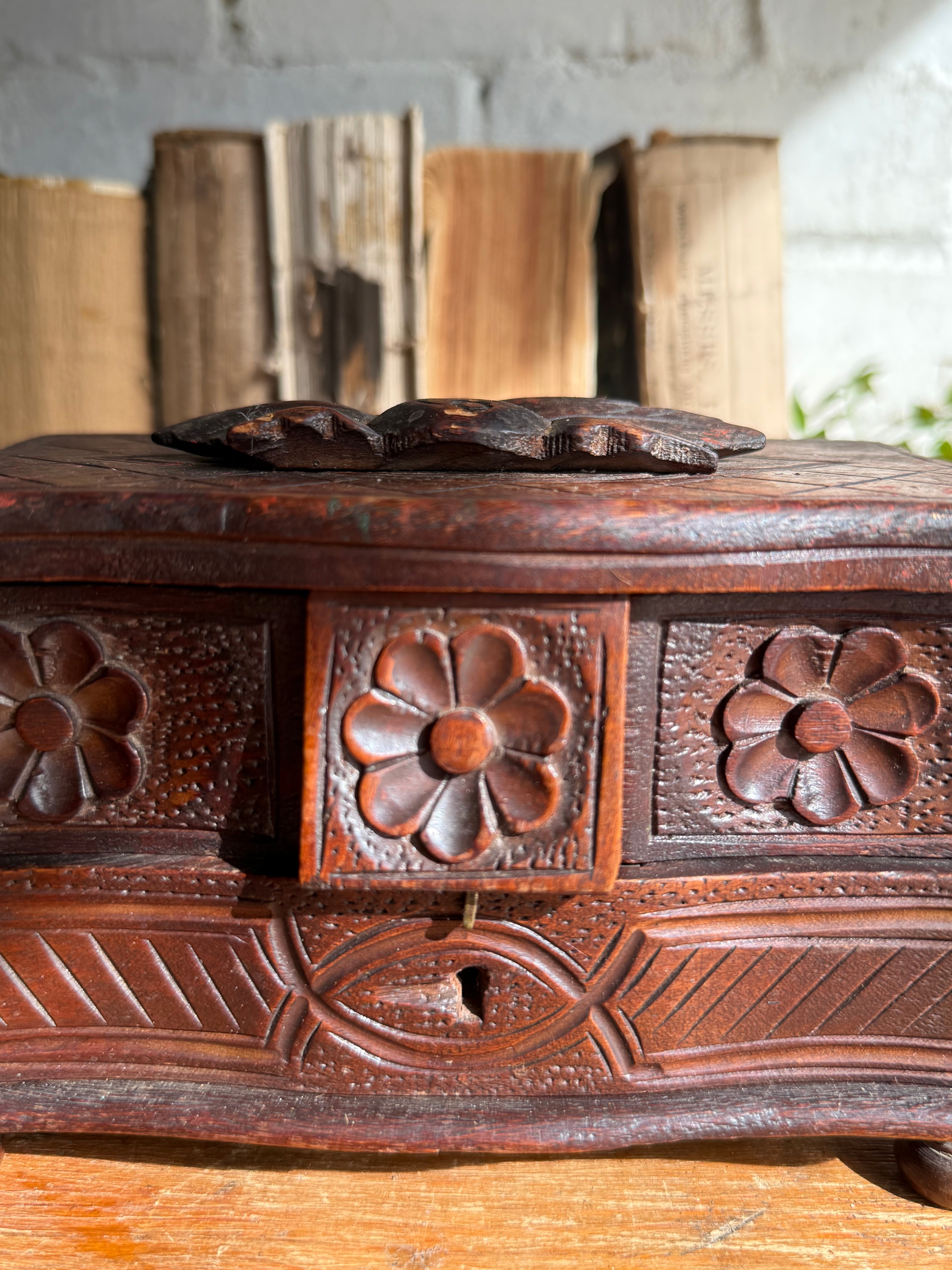 Early 20th Century Carved Wooden Jewellery Box