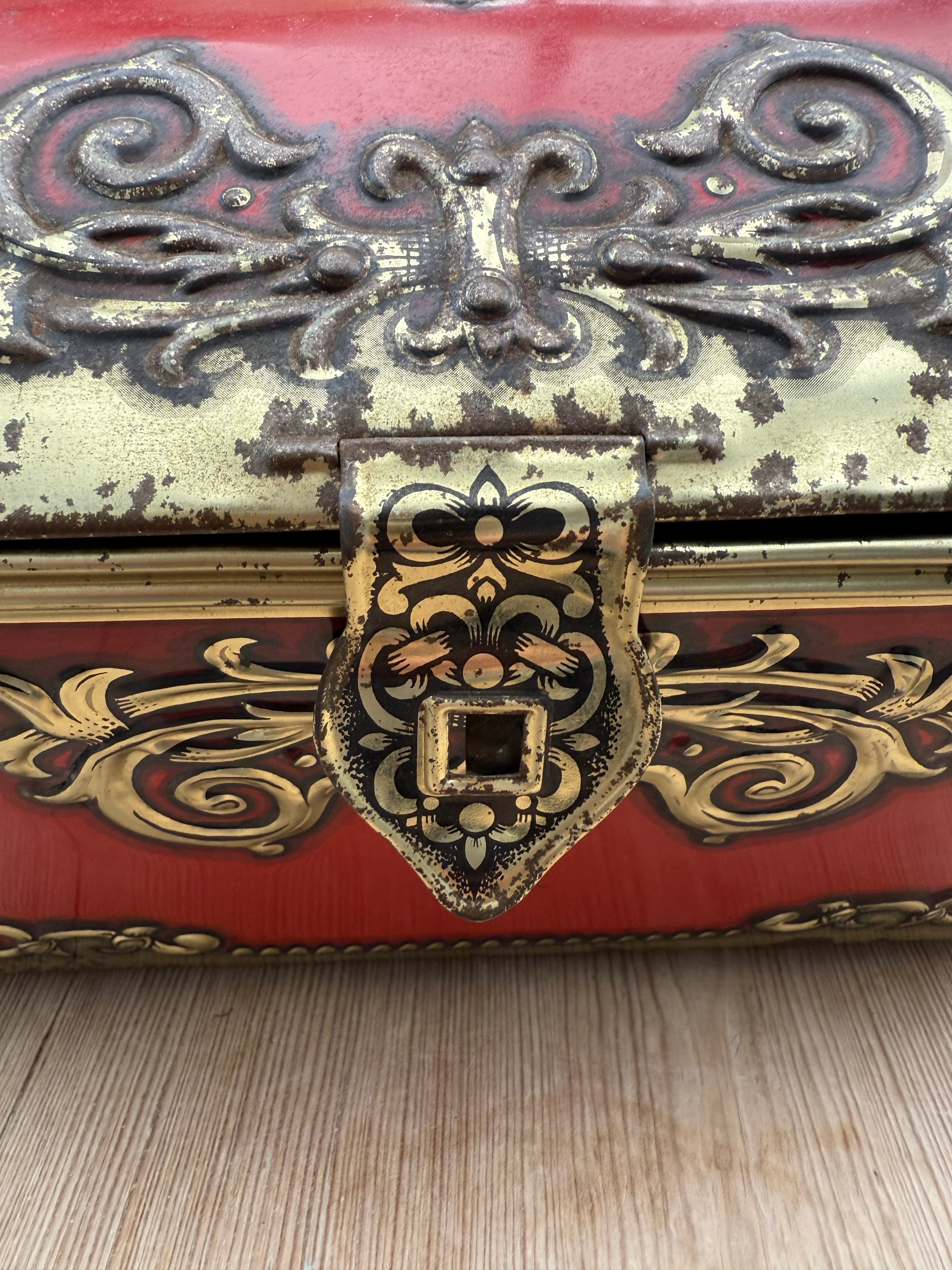 1950s Biscuit Treasure Chest Tin