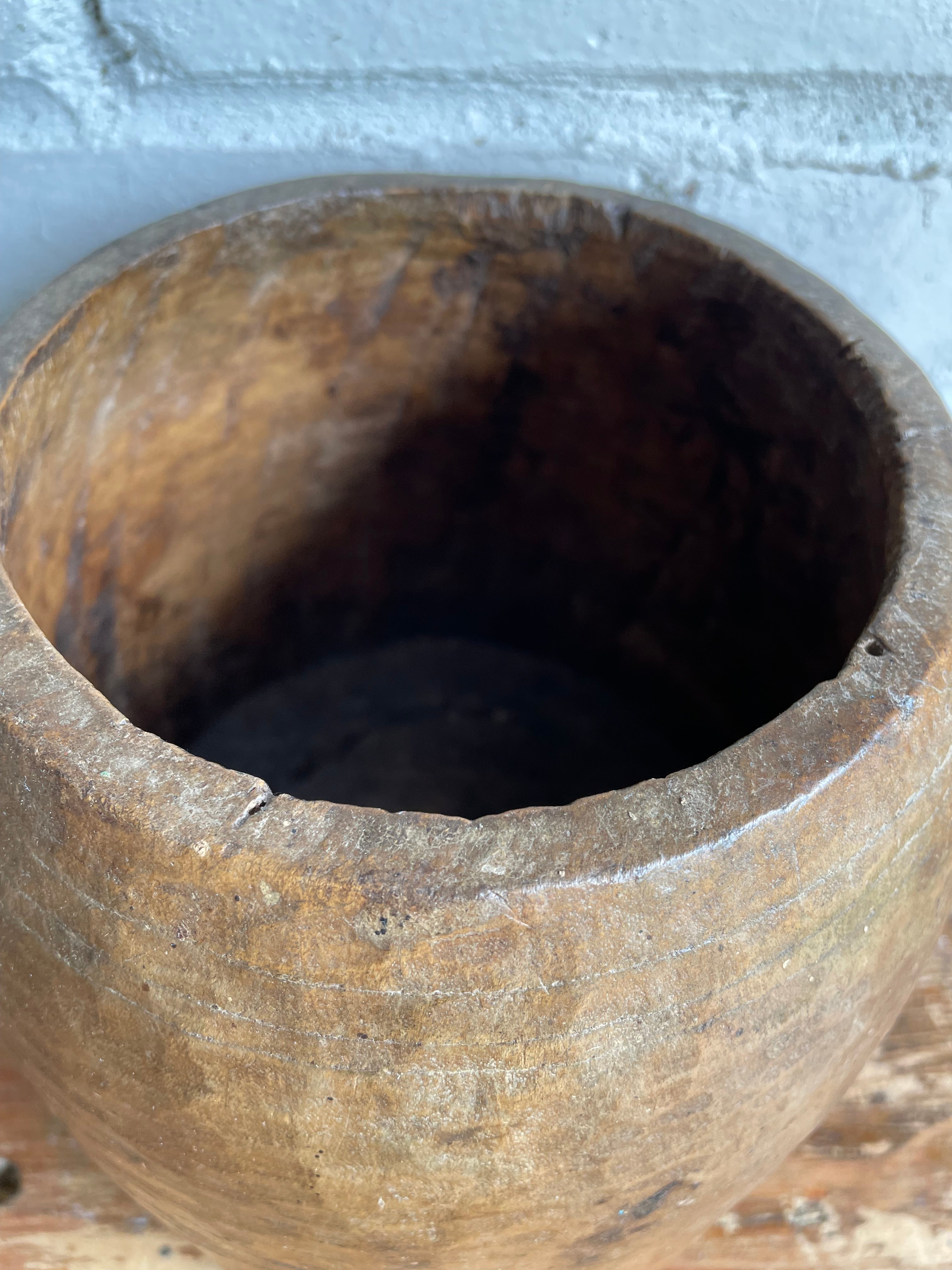 19th Century Hand-Carved Wood Grain Measure Pot