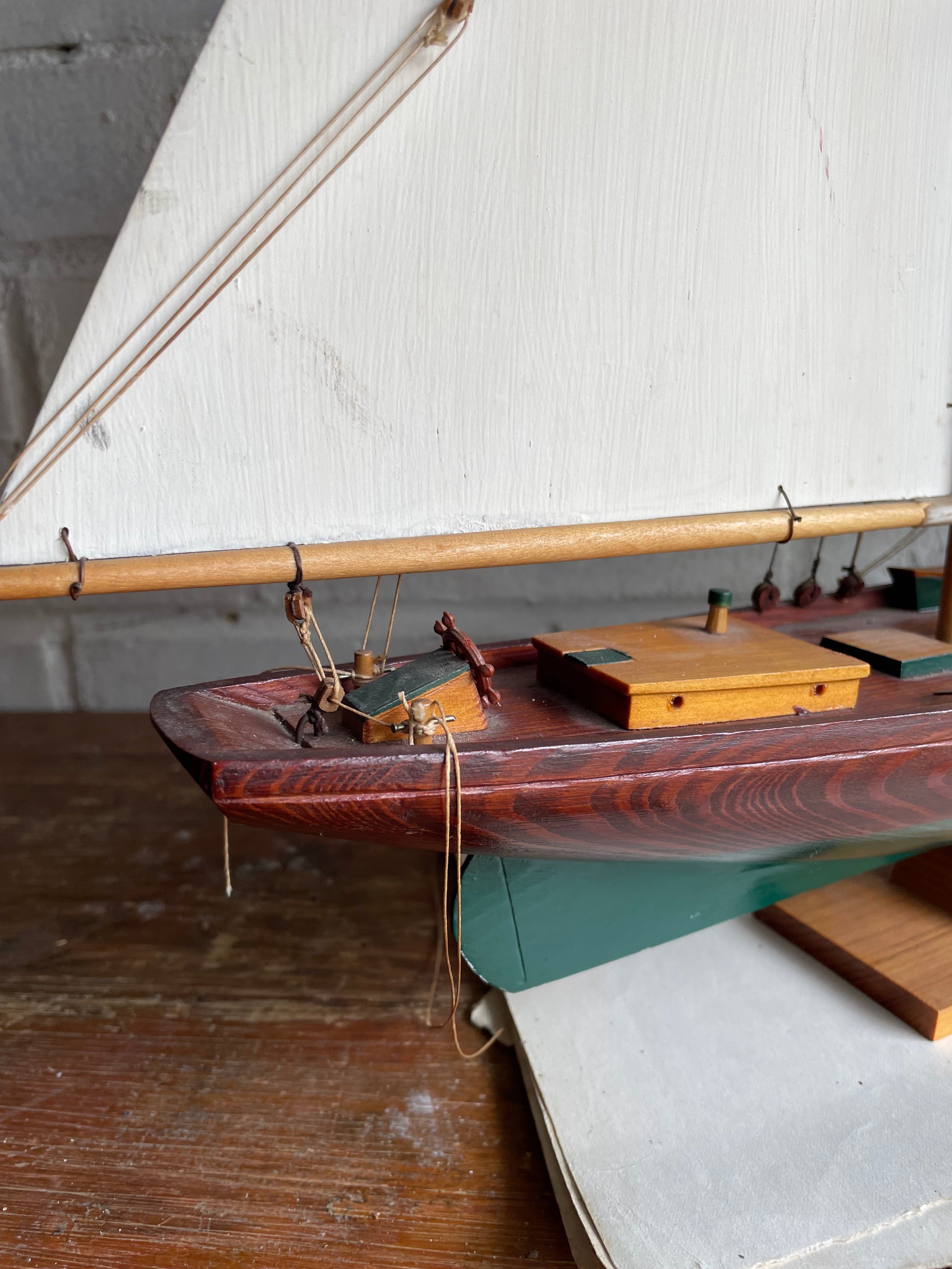 Vintage Pond Yacht/Model Yacht