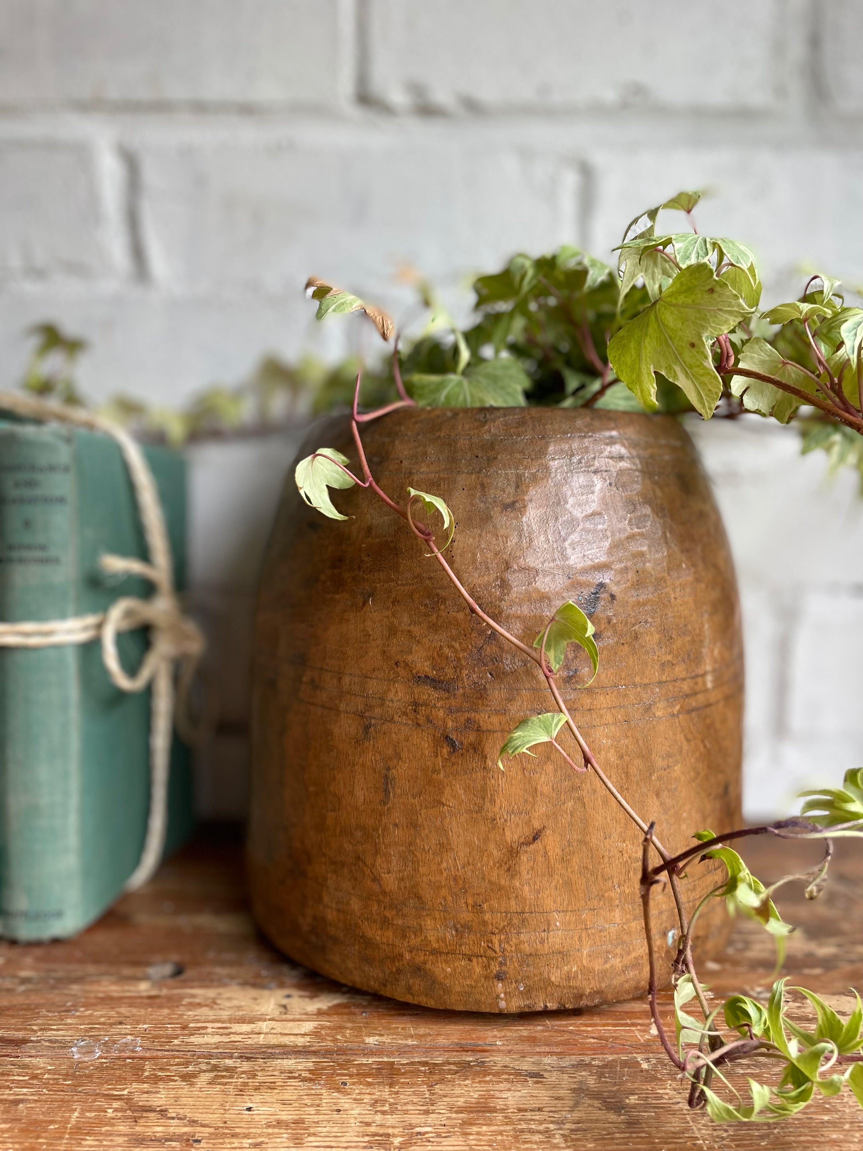 19th Century Hand-Carved Wood Grain Measure Pot