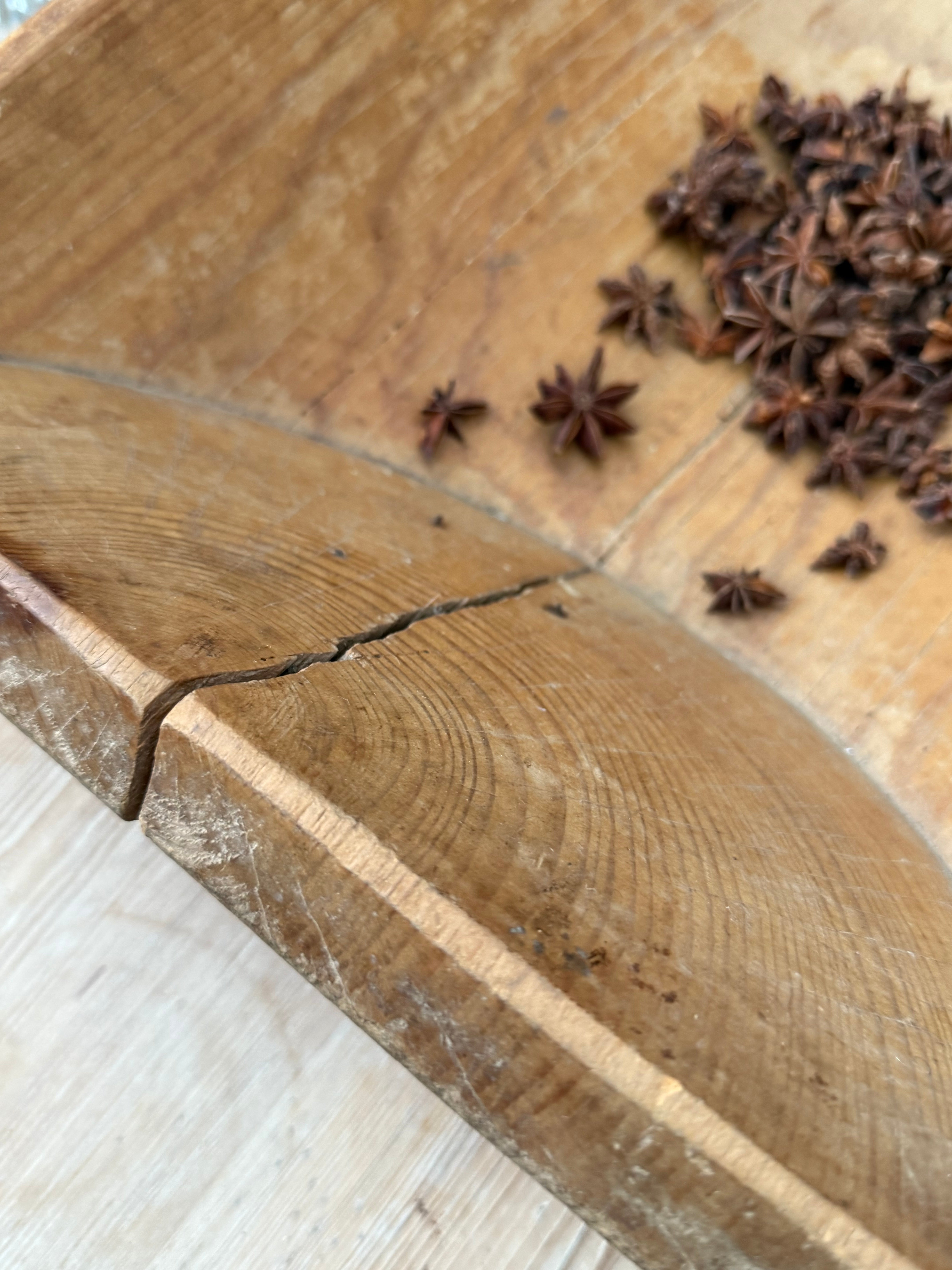 Large Pine Dough Bowl