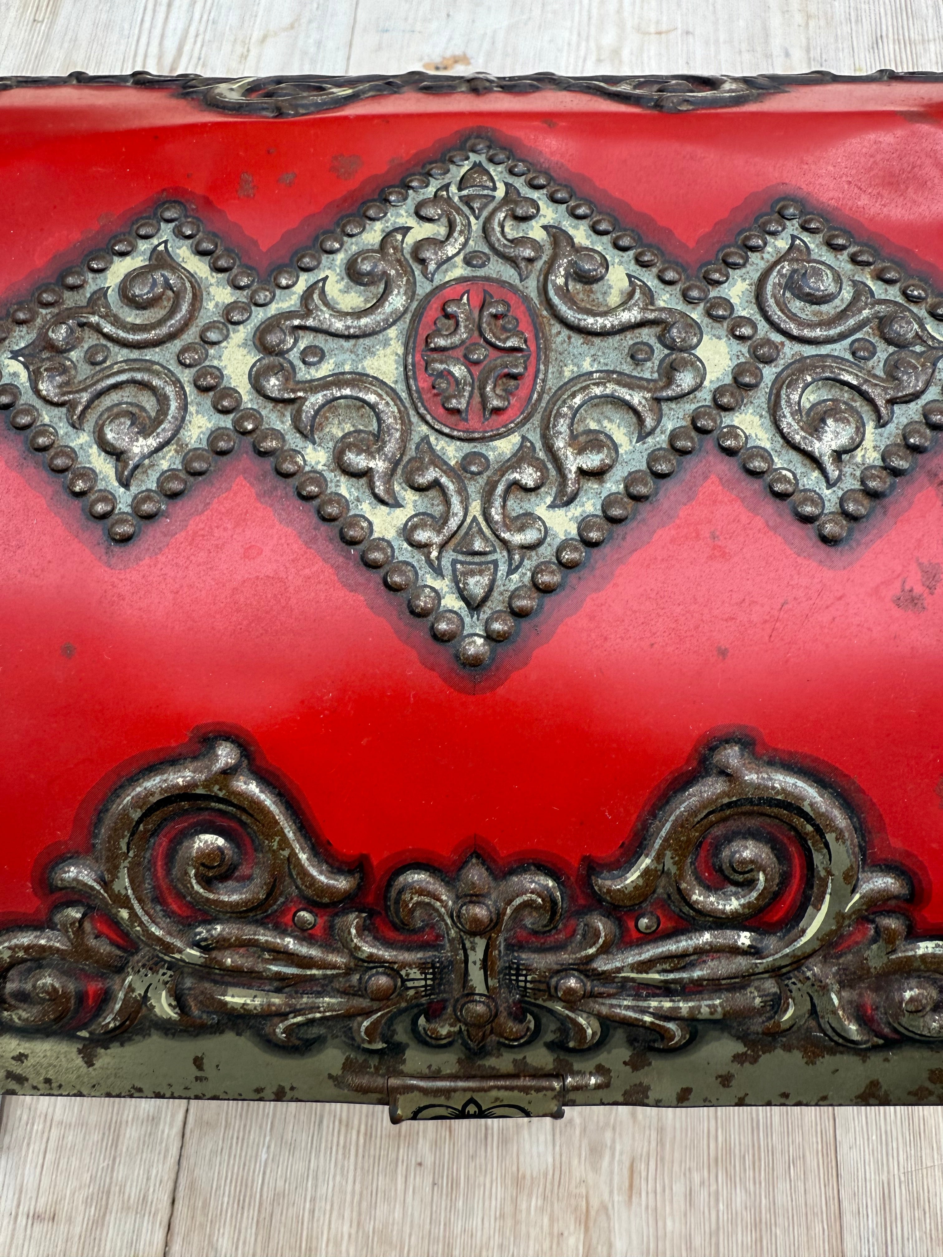 1950s Biscuit Treasure Chest Tin