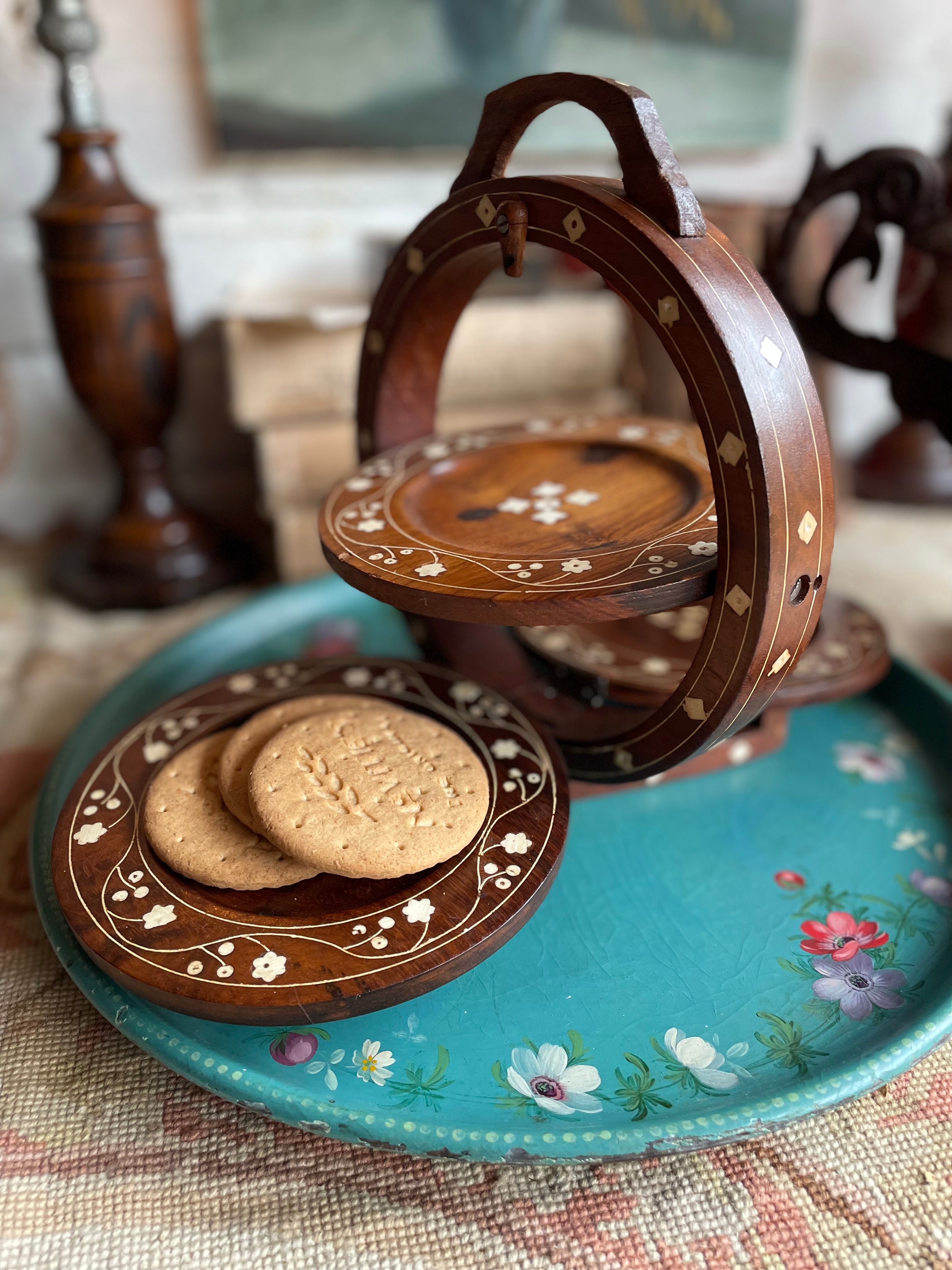 Early 1900s Anglo-Indian Travelling Cake Stand
