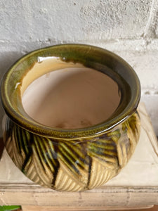 Edwardian Plant Pot with Drainage Saucer
