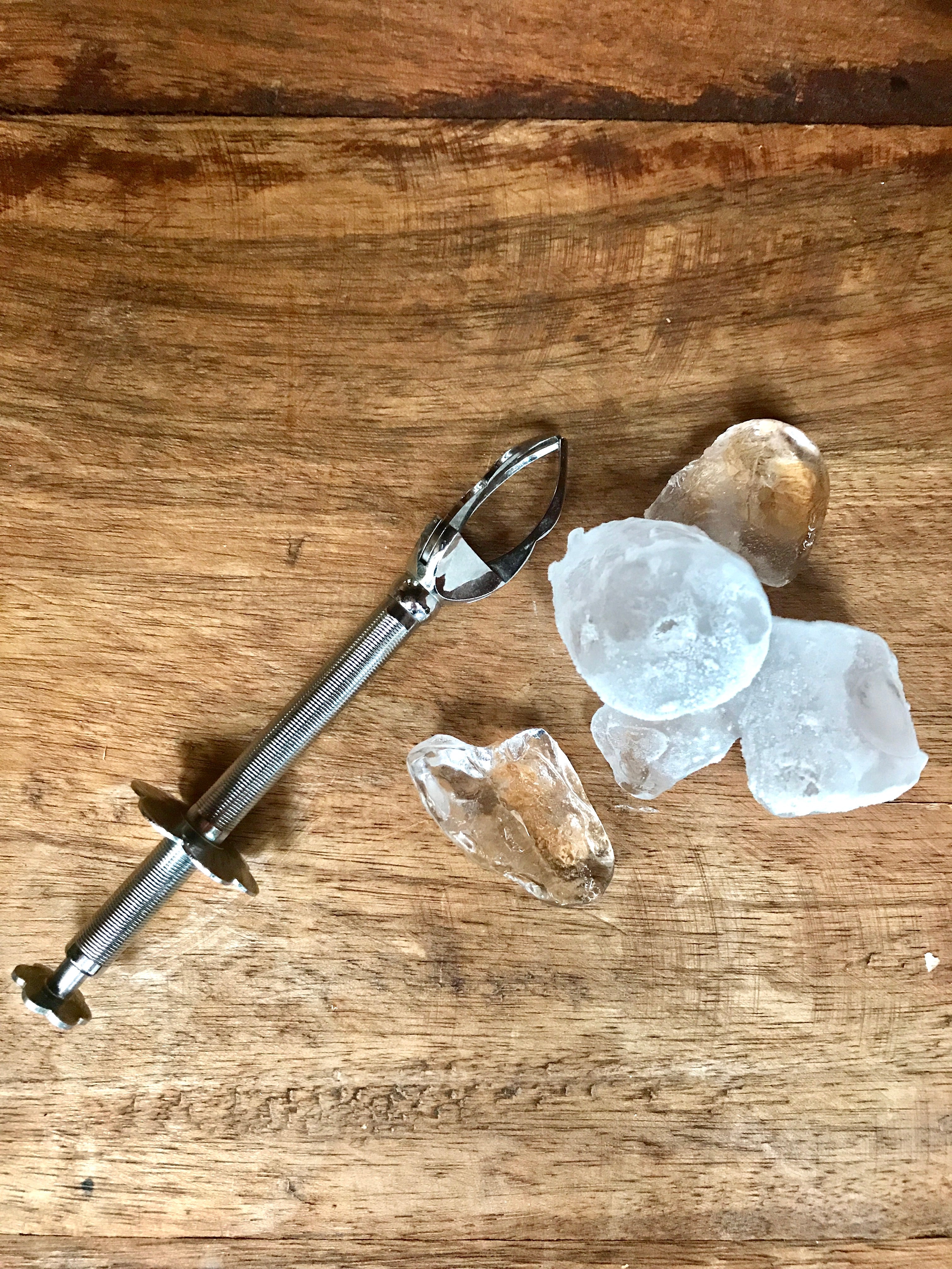 French Vintage Retractable Ice Claw - 2