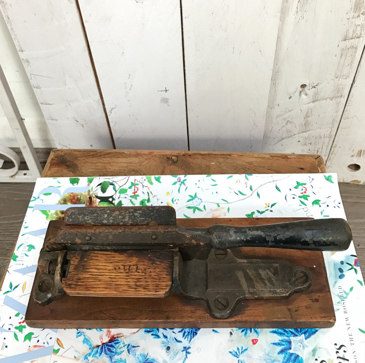 Mini Guillotine