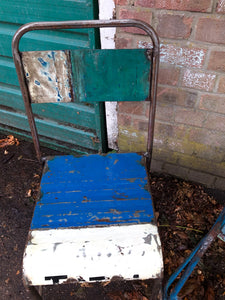 Pair of vintage metal stacking chairs - Mixed Blues