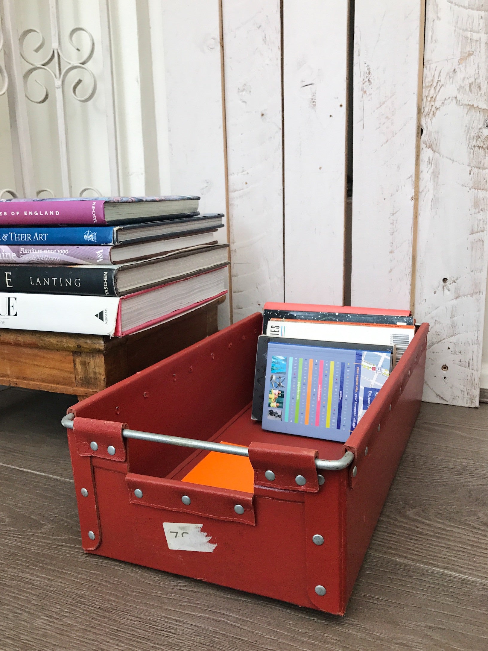 Vintage Storage Box/A4 Paper Fling Tray