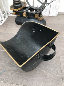 Large Antique Cast Iron Grocers Scales