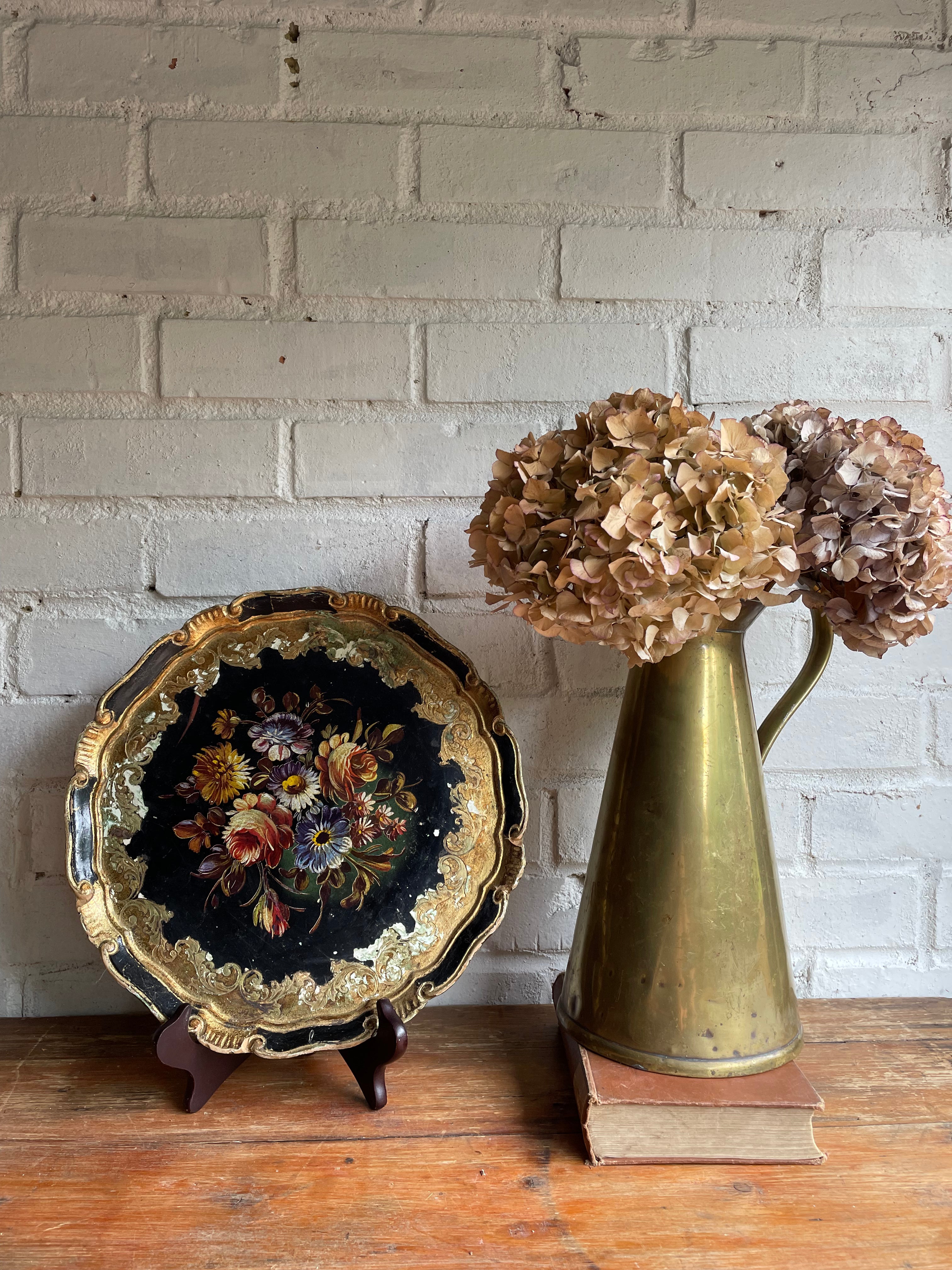 Floral Florentine Tray in Black & Gold