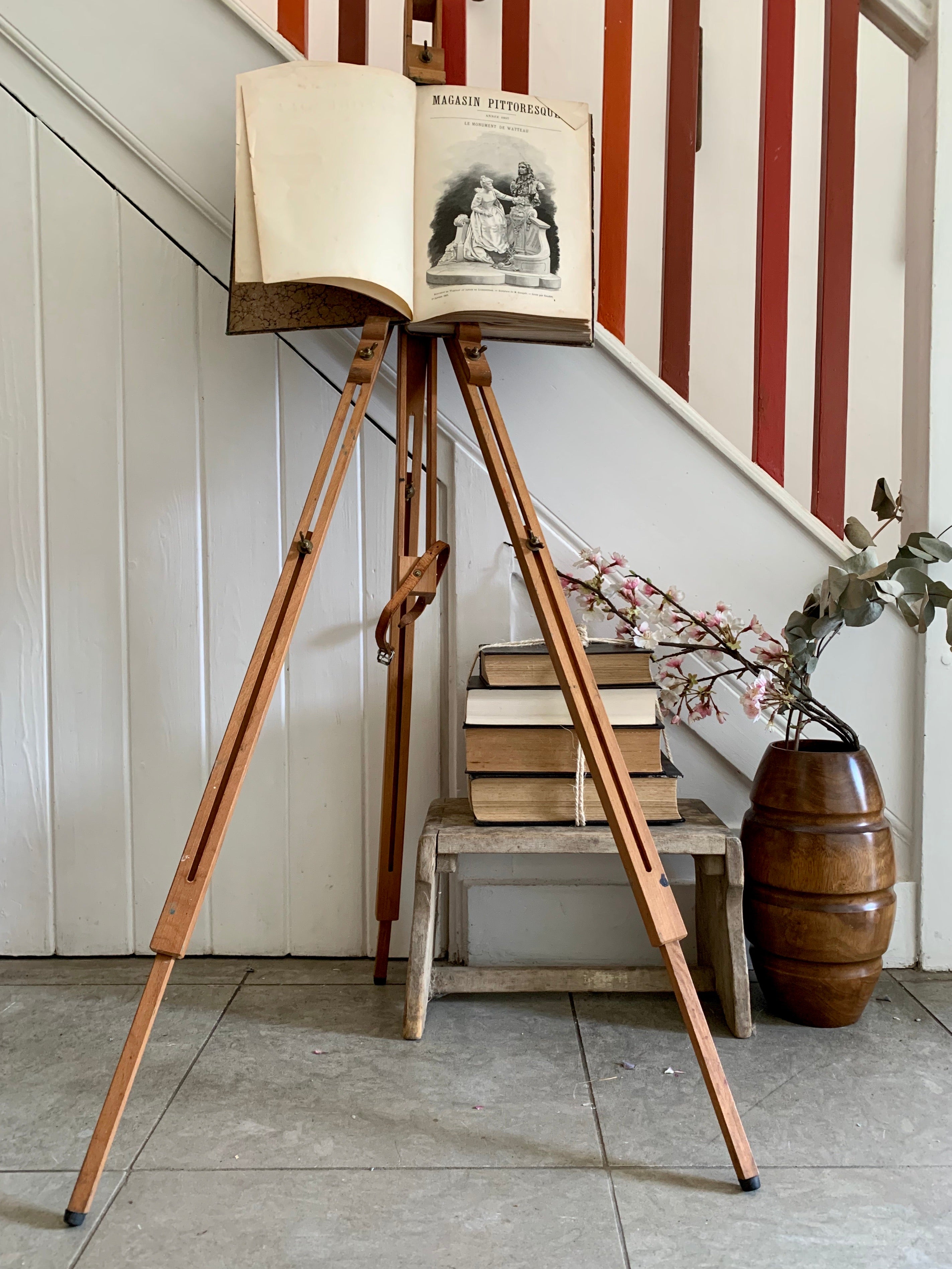 French Wooden Telescopic Easel