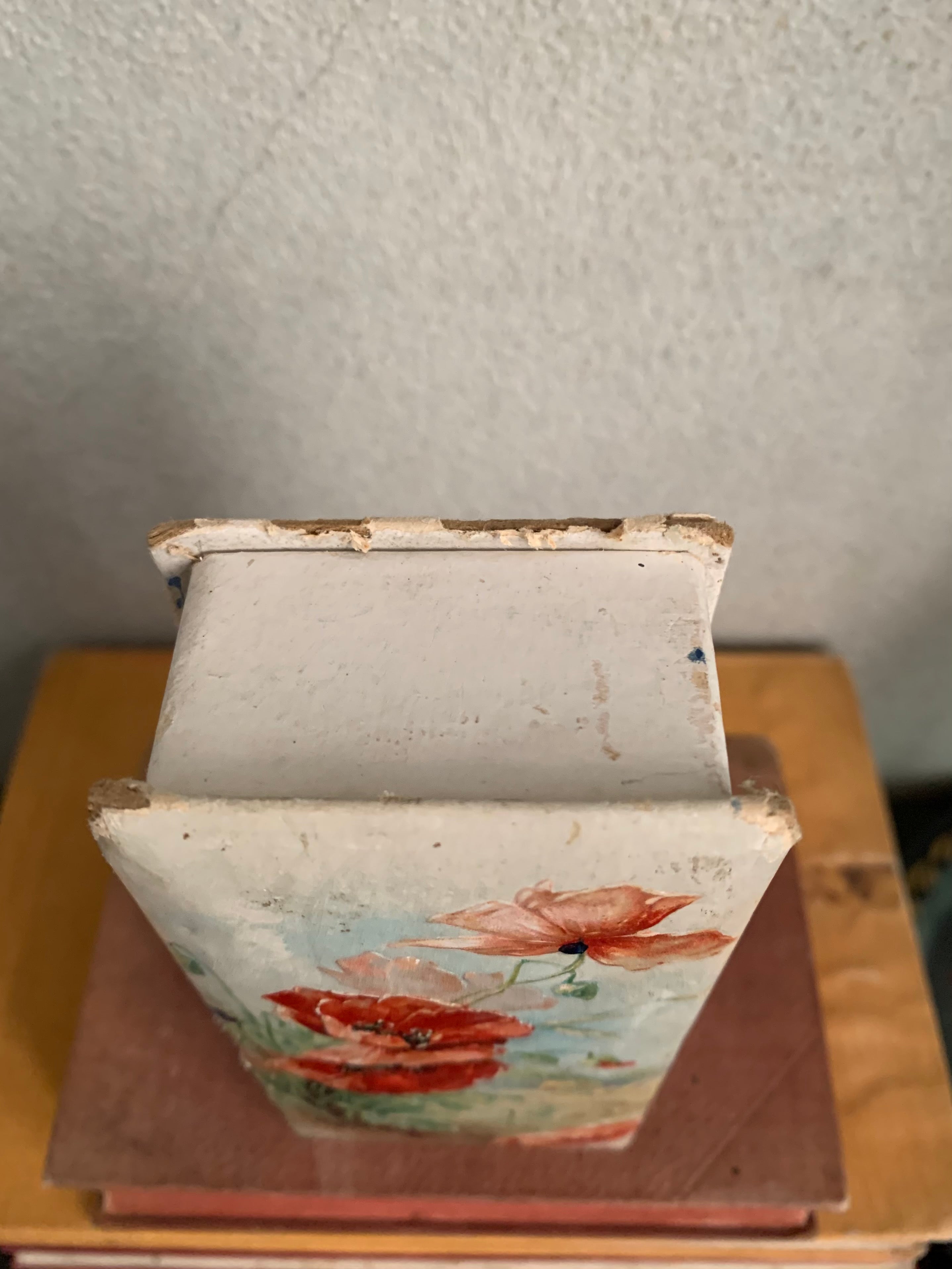 Little hand-painted box
