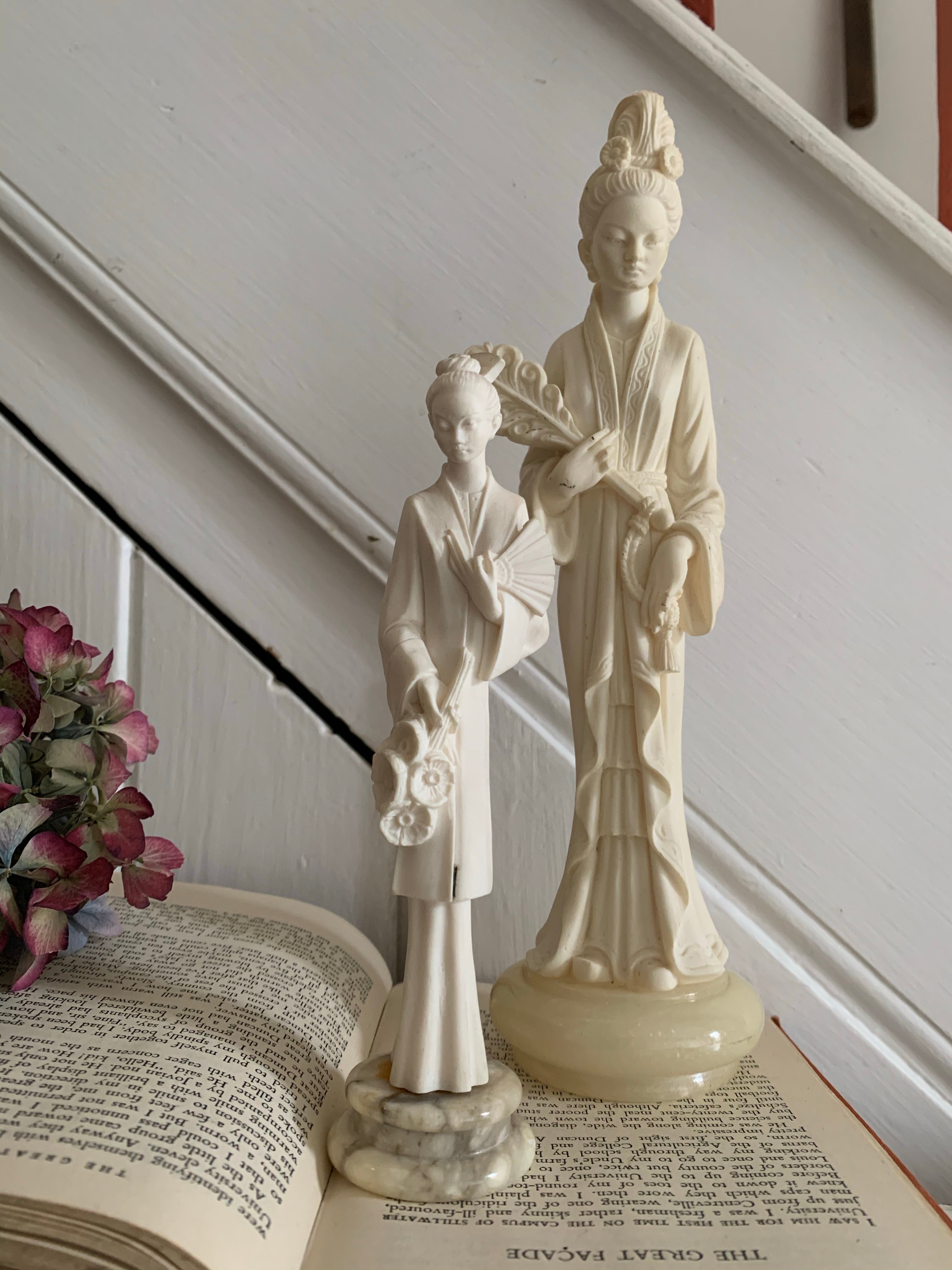 Small Porcelain Figurine of Chinese Lady with Fan
