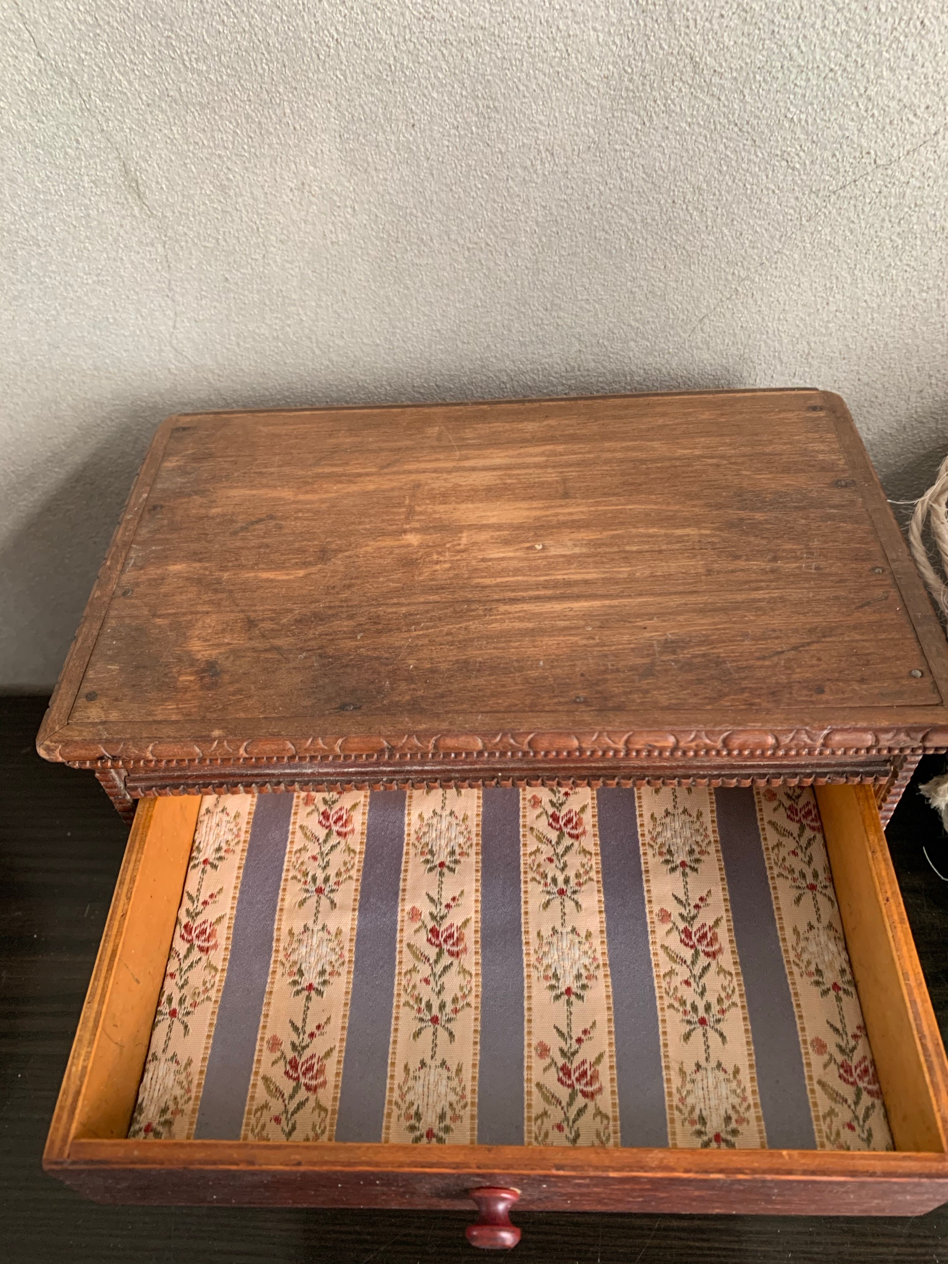 Vintage Apprentice Drawers with lined drawers