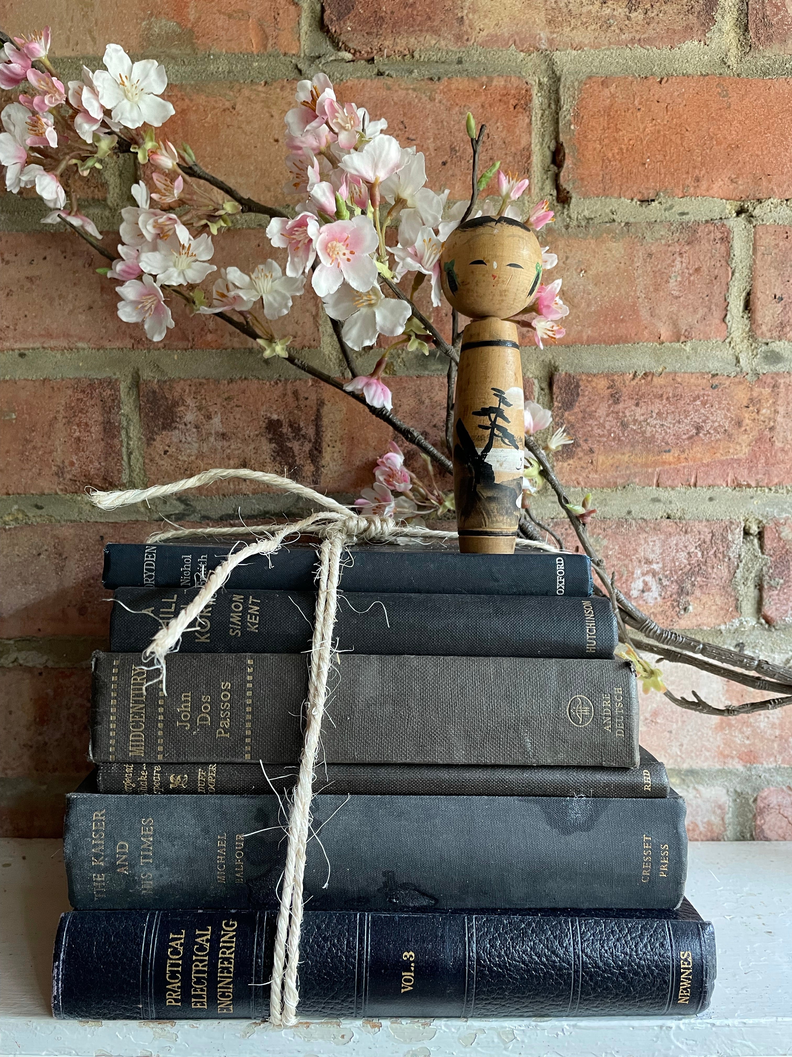 Extra Small Vintage Japanese Kokeshi Doll