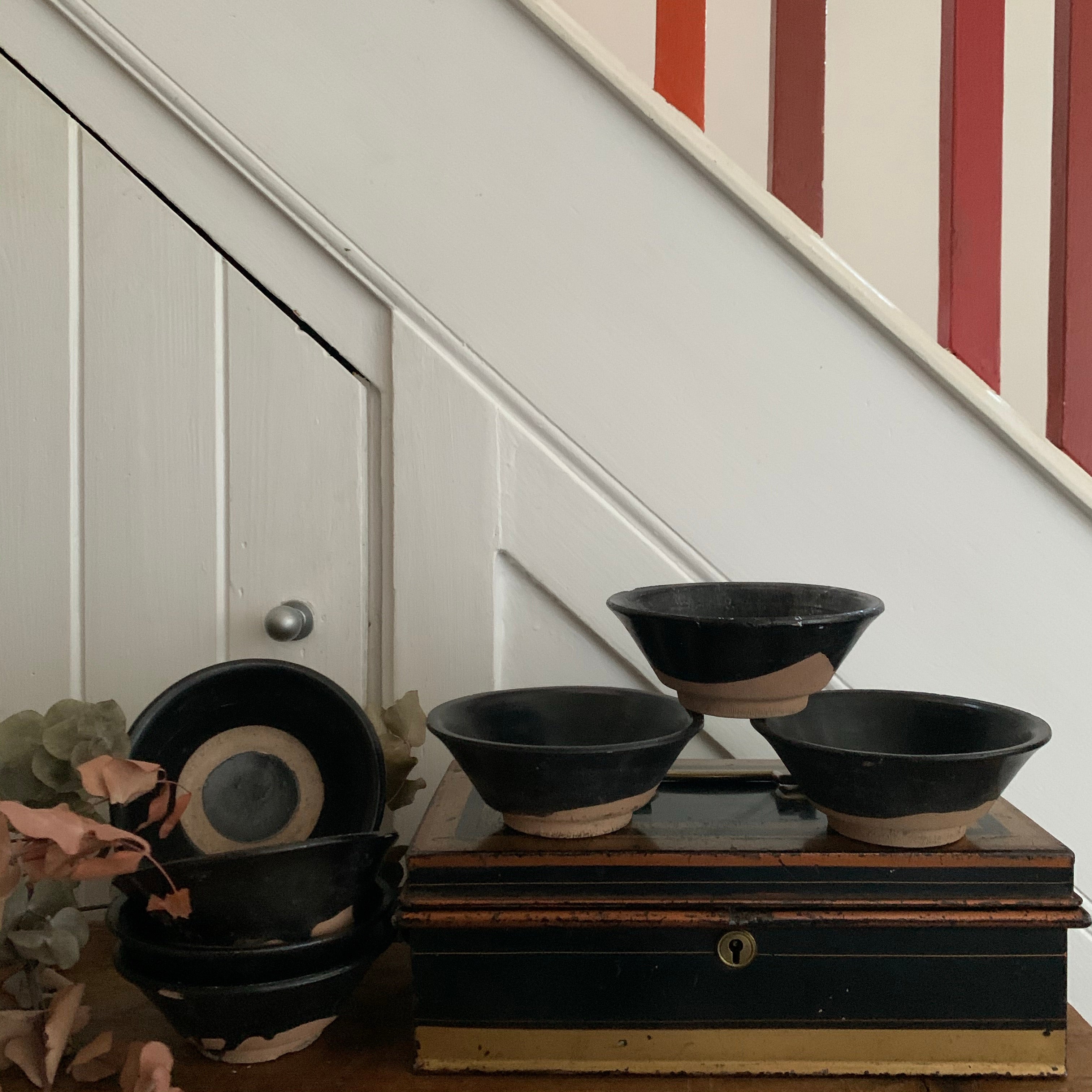 Small Vintage Chinese Pottery Soup Bowls