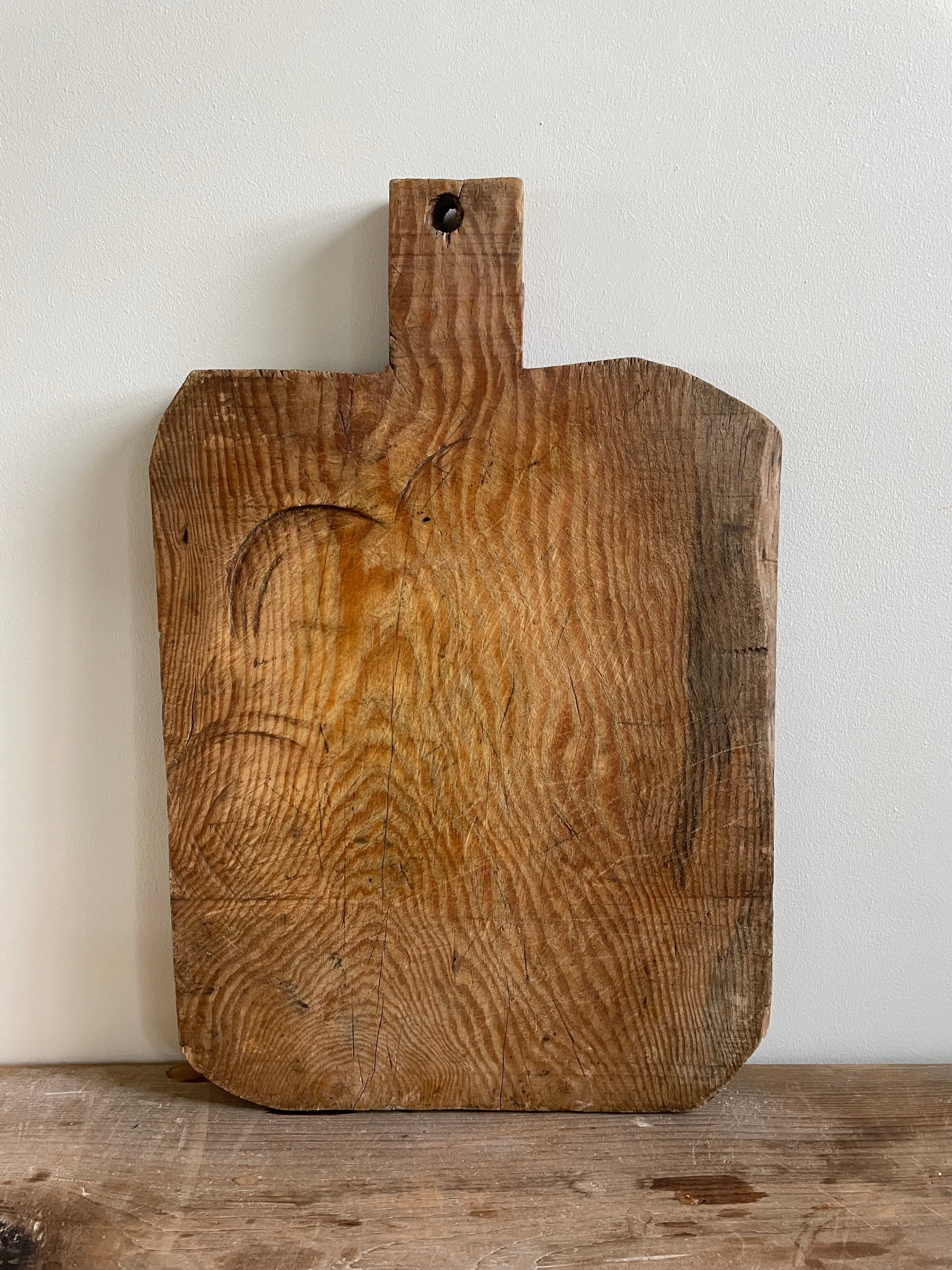 Vintage Primitive Wooden Chopping Board