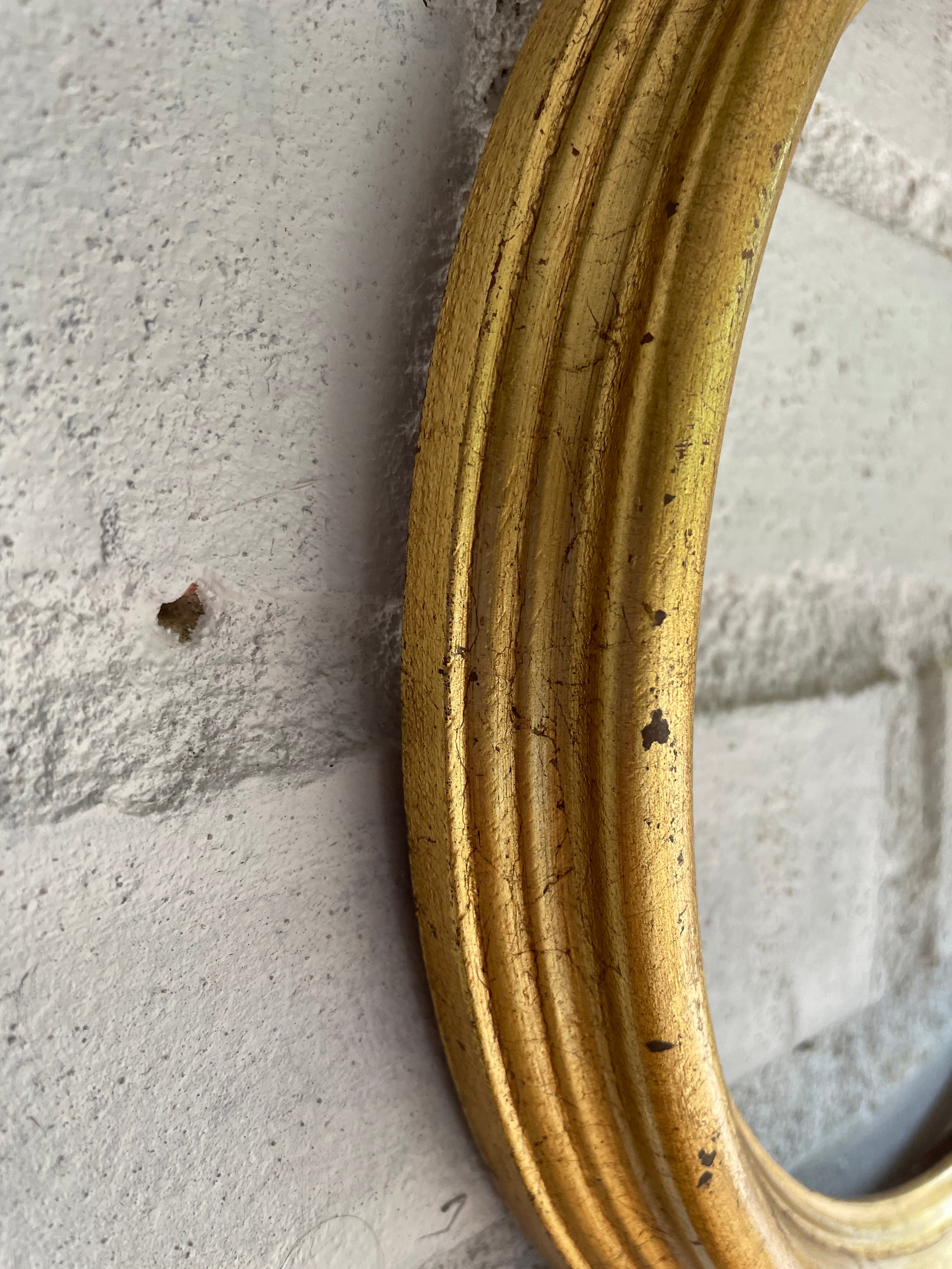 Small Round Gilt Frame