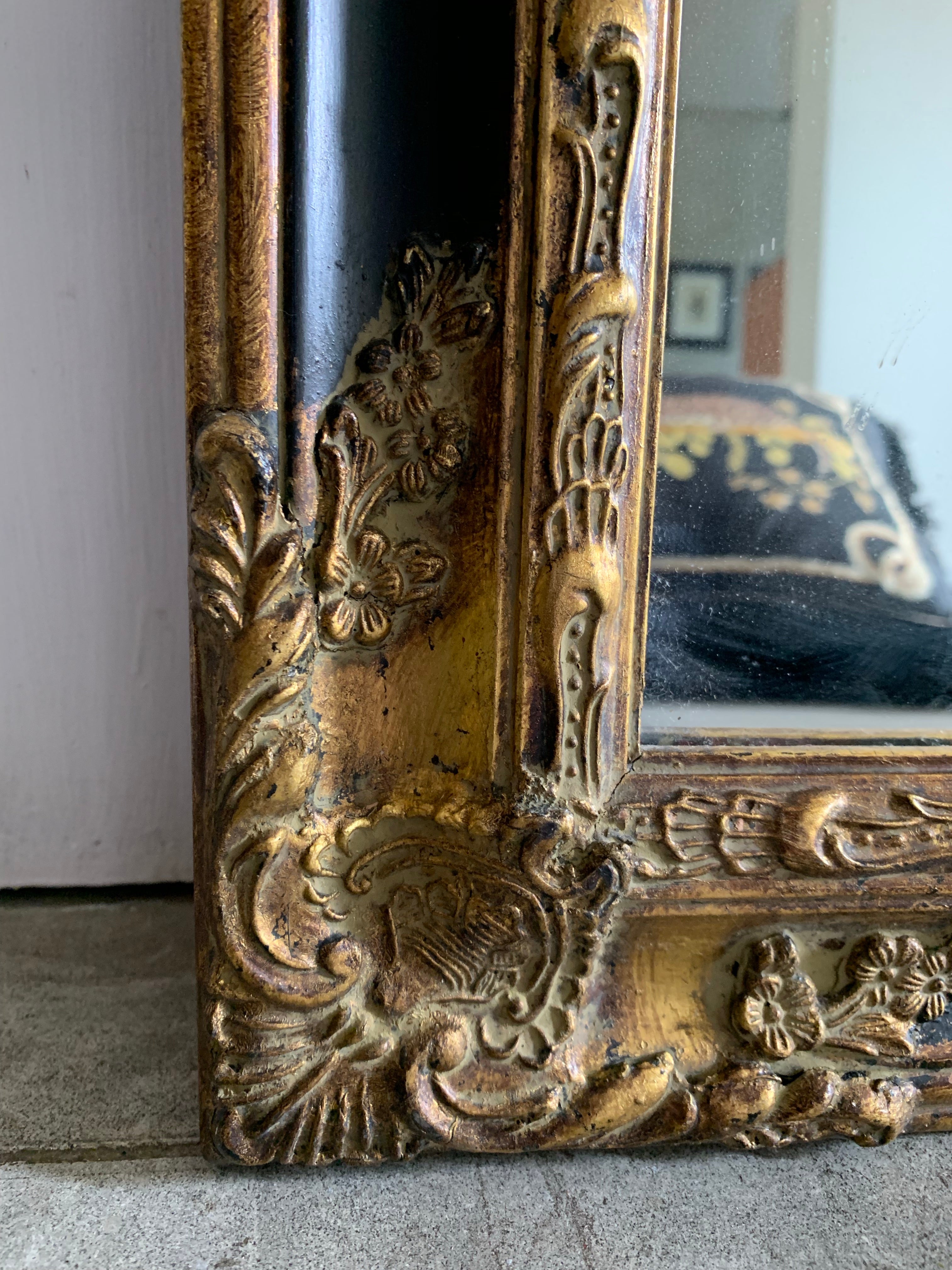 Large Vintage Mirror with ornate frame in gold and black