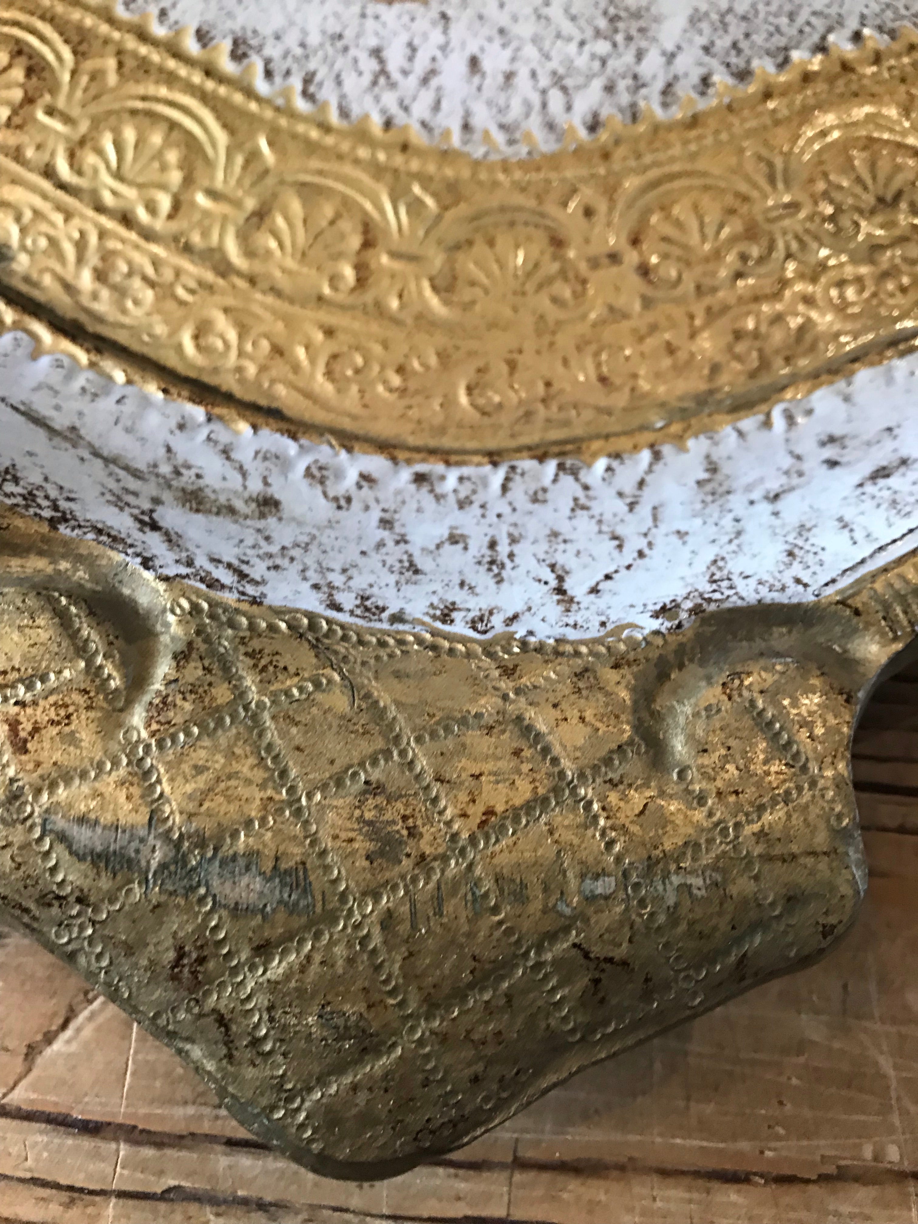 Large White and Gold Florentine Wood Gilt Tray