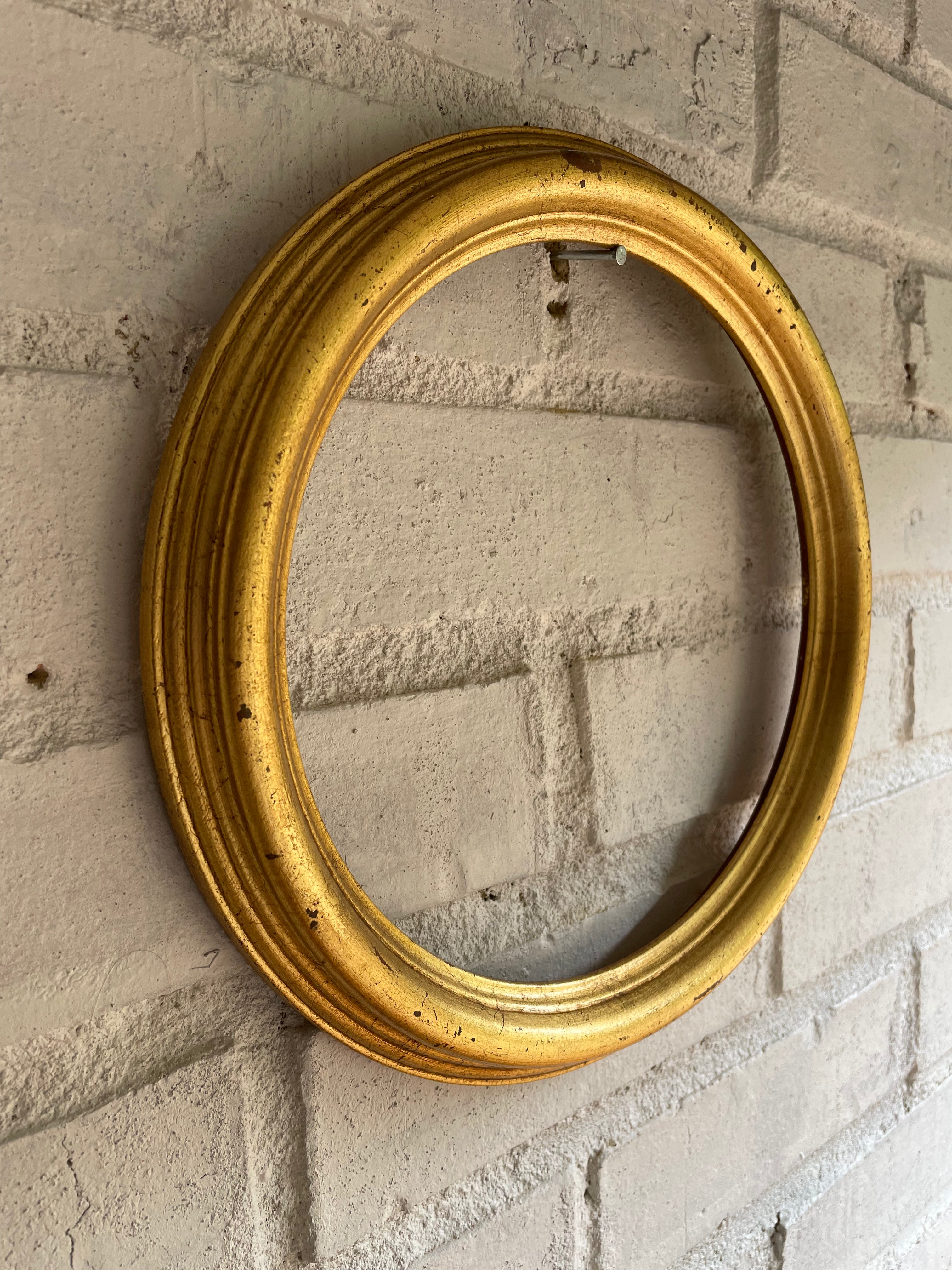 Small Round Gilt Frame