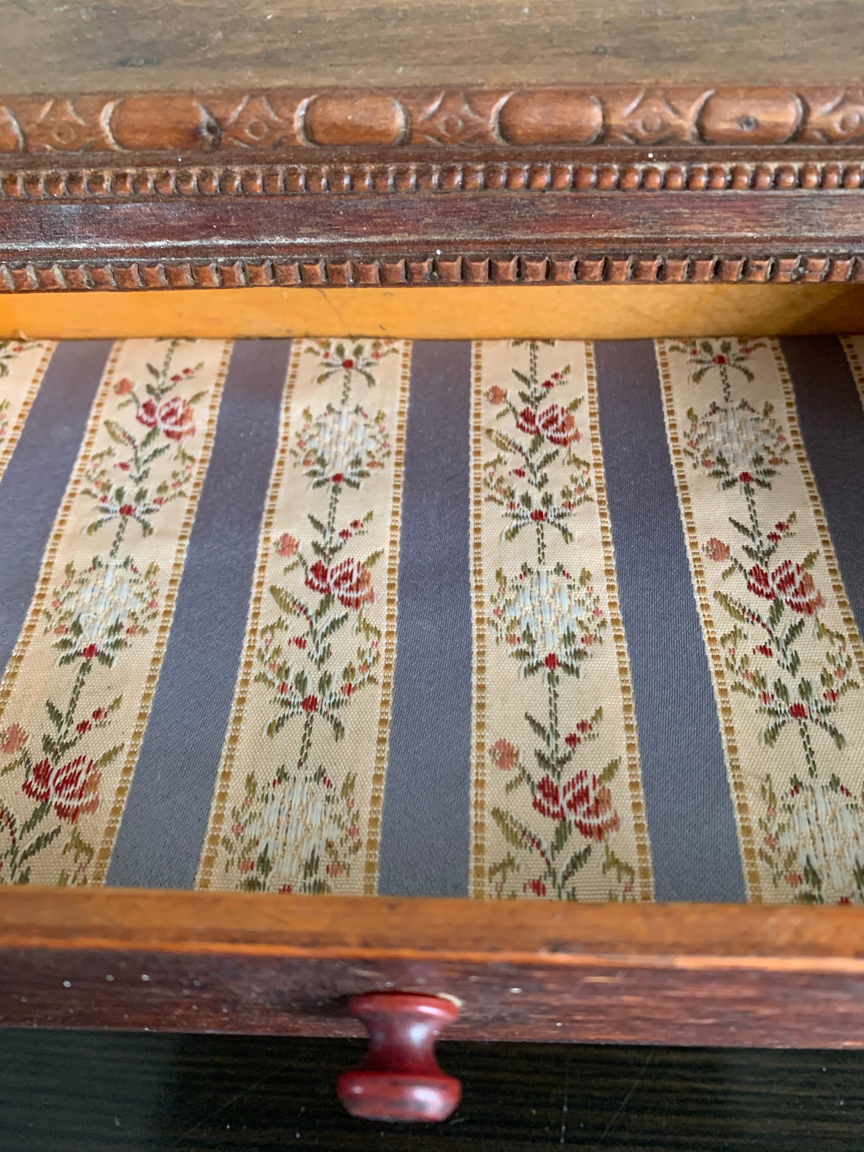 Vintage Apprentice Drawers with lined drawers