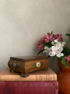 Little hand-painted floral box
