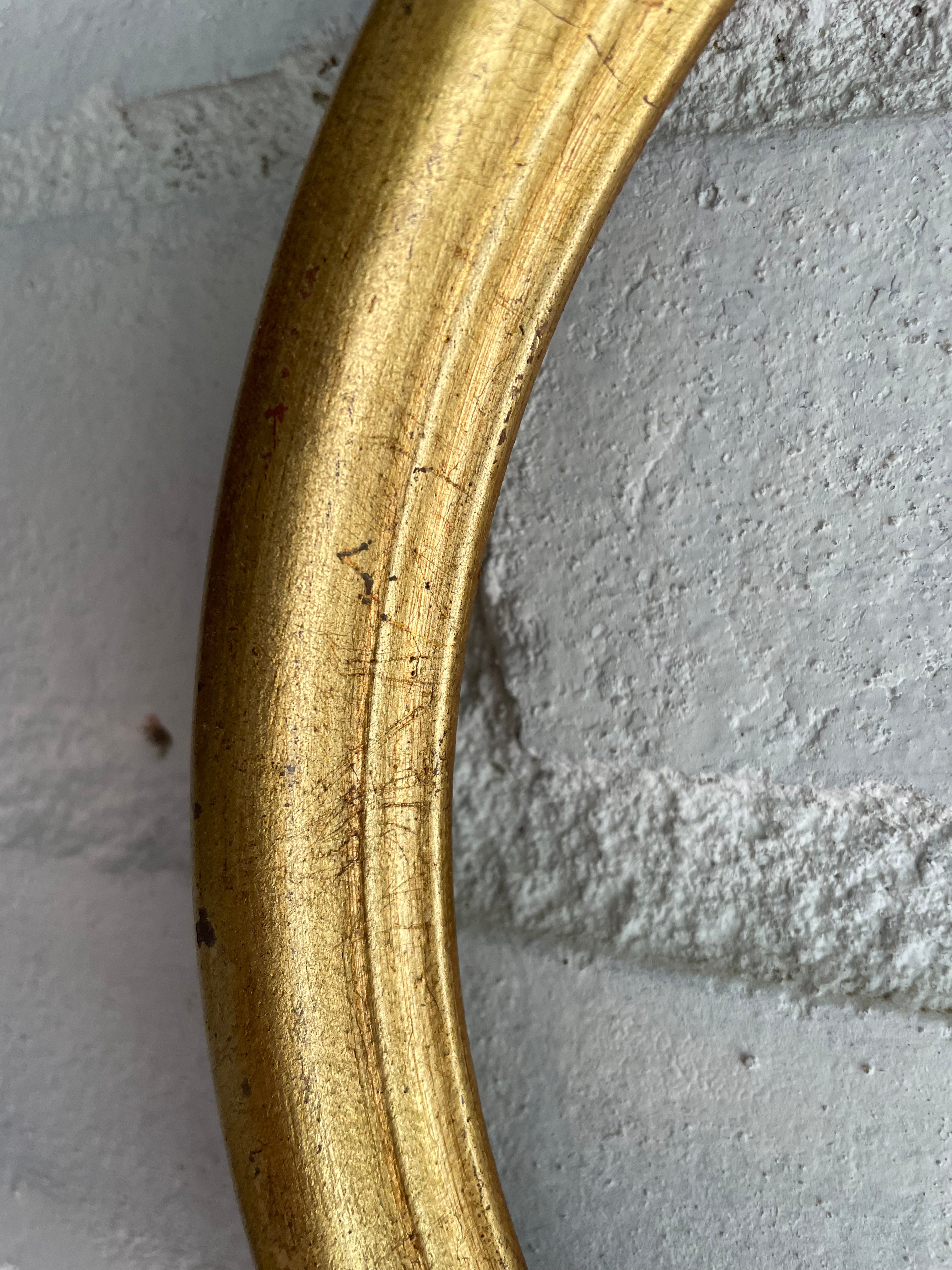 Small Round Gilt Frame