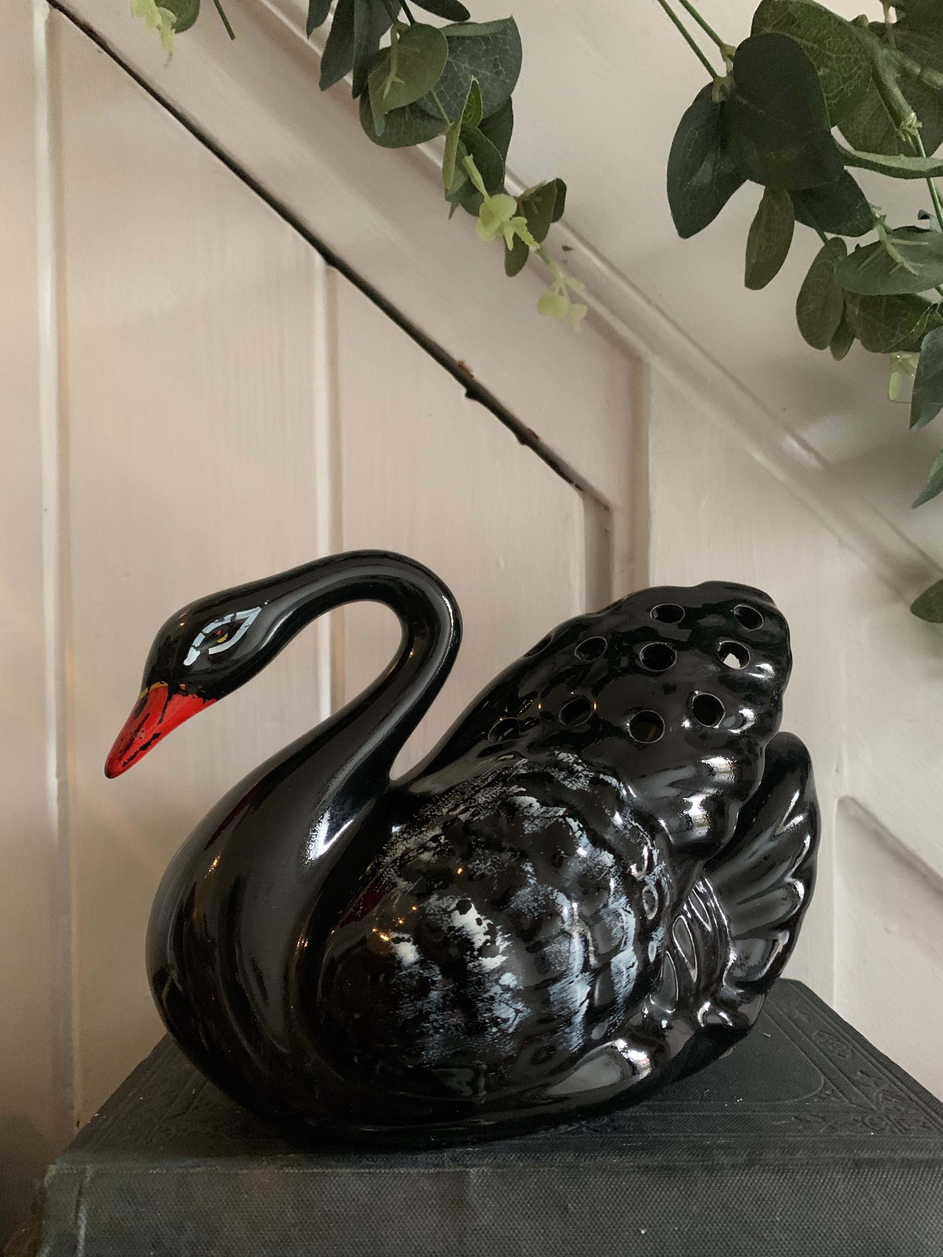Ceramic Swan Flower Posy with White Feather Detail