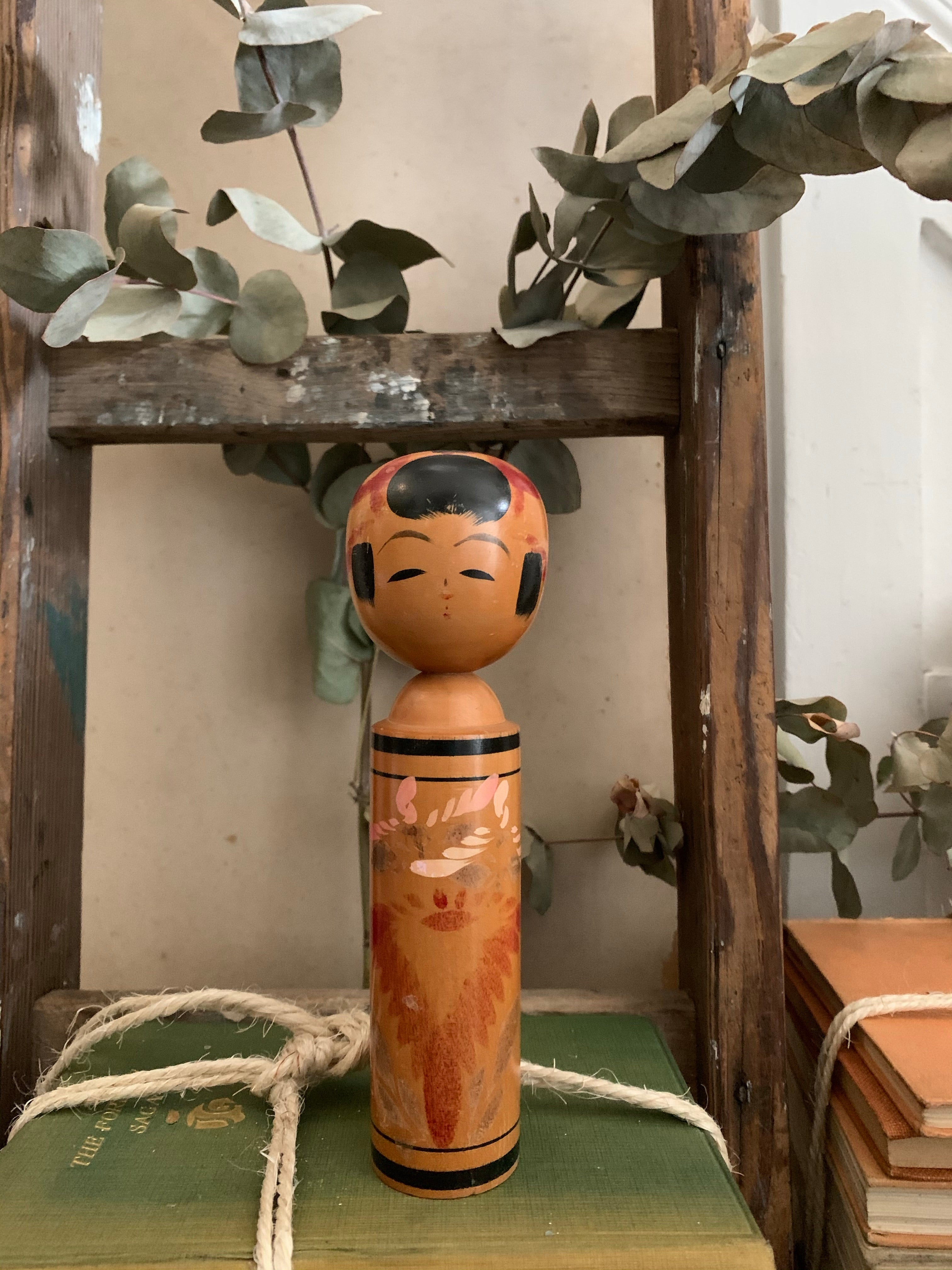 Small Vintage Japanese Kokeshi Doll 2
