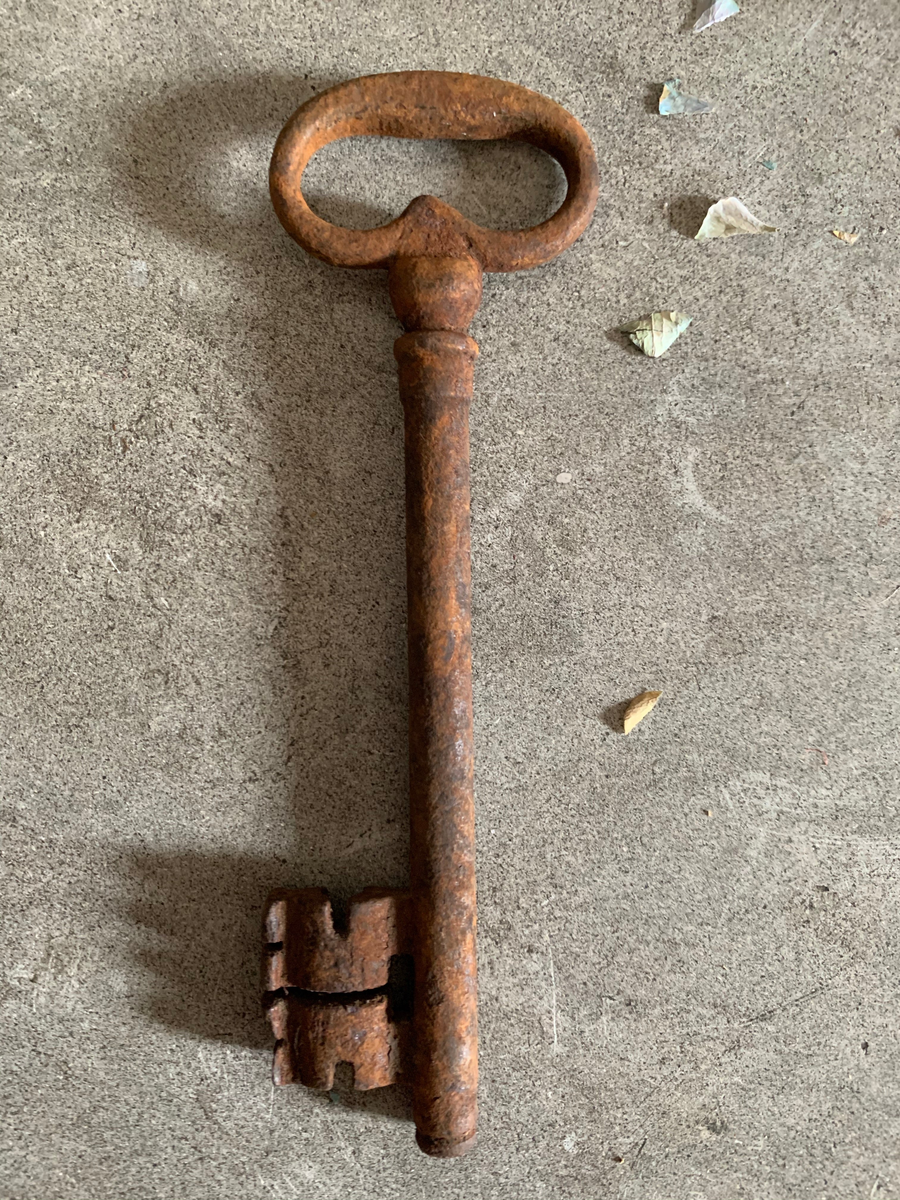 Key Classique Large French Antique Key 1 – Reclectic