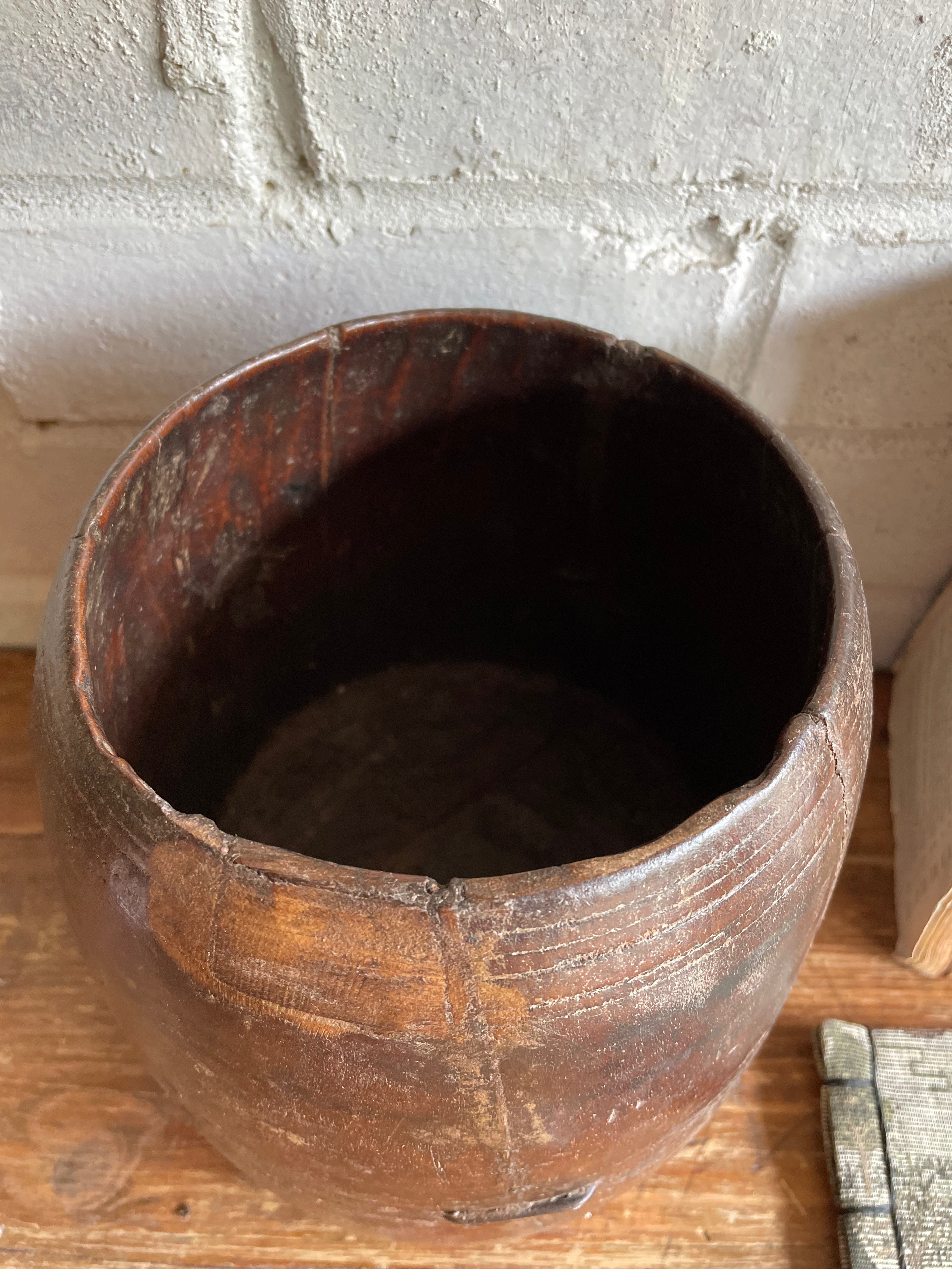 19th Century Hand-Carved Wood Grain Measure Pot