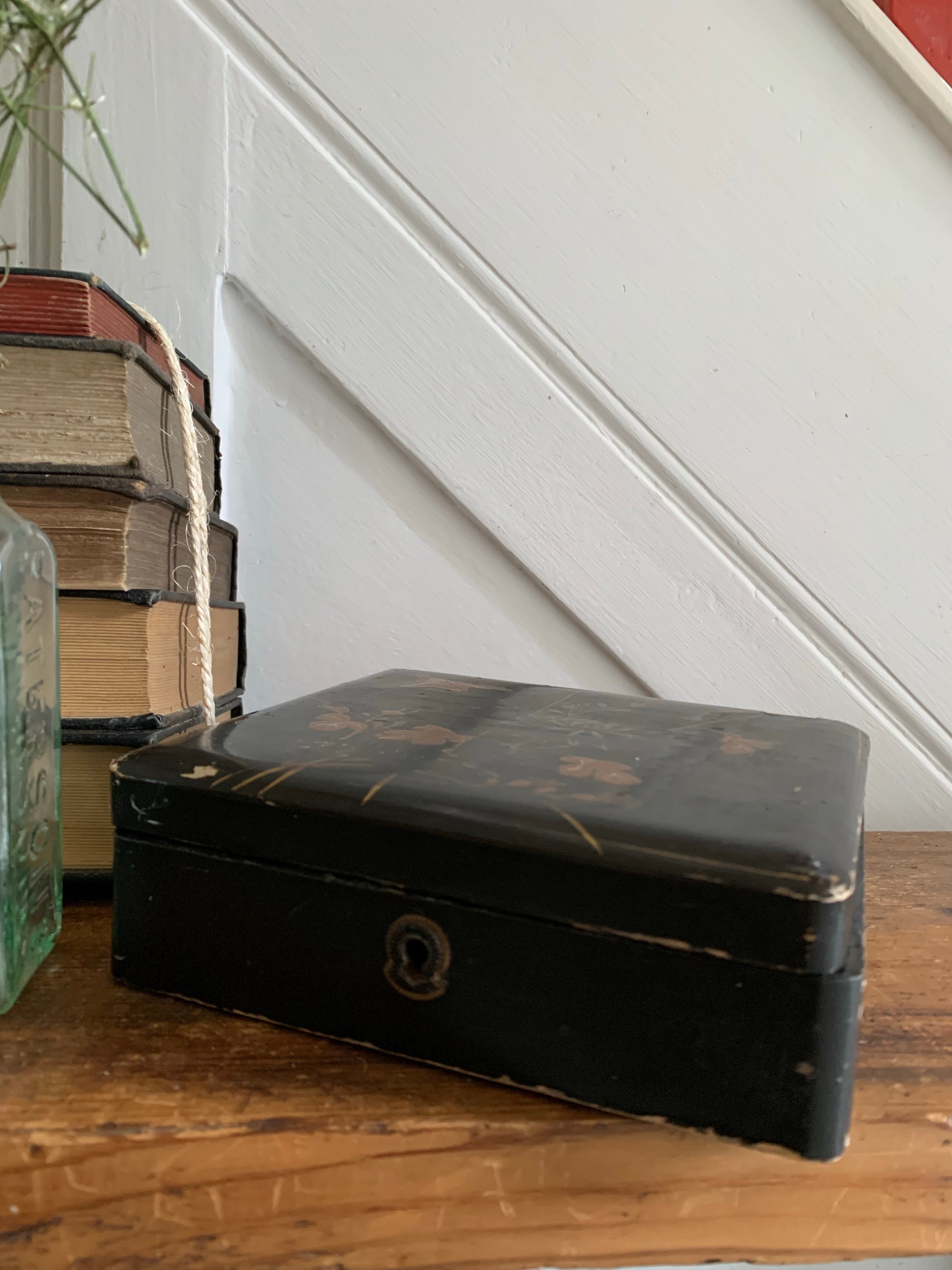 Small Papier Mache Box with Birds & Leaves