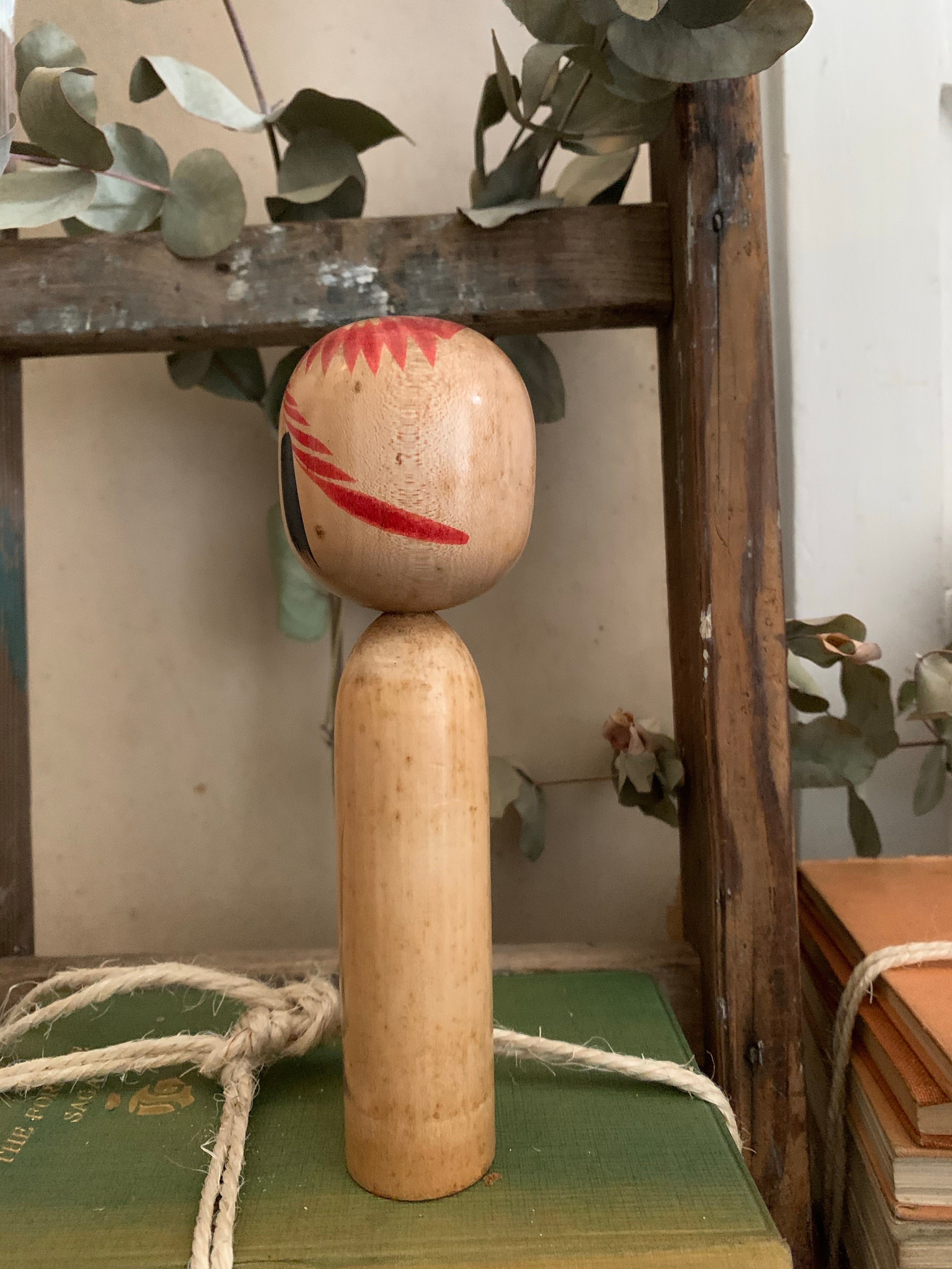 Small Vintage Japanese Kokeshi Doll 4