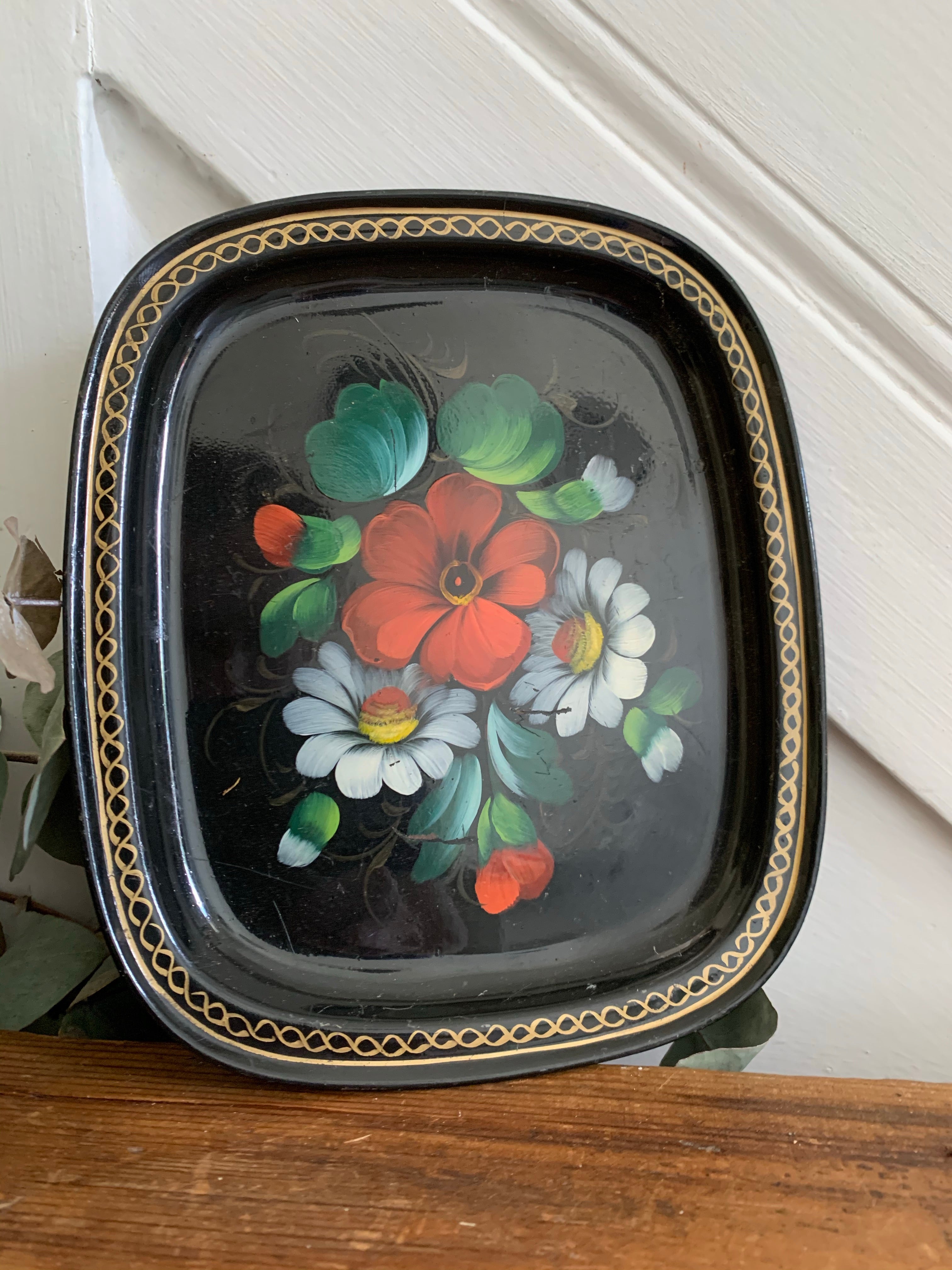 Teeny Floral Enamel Tray