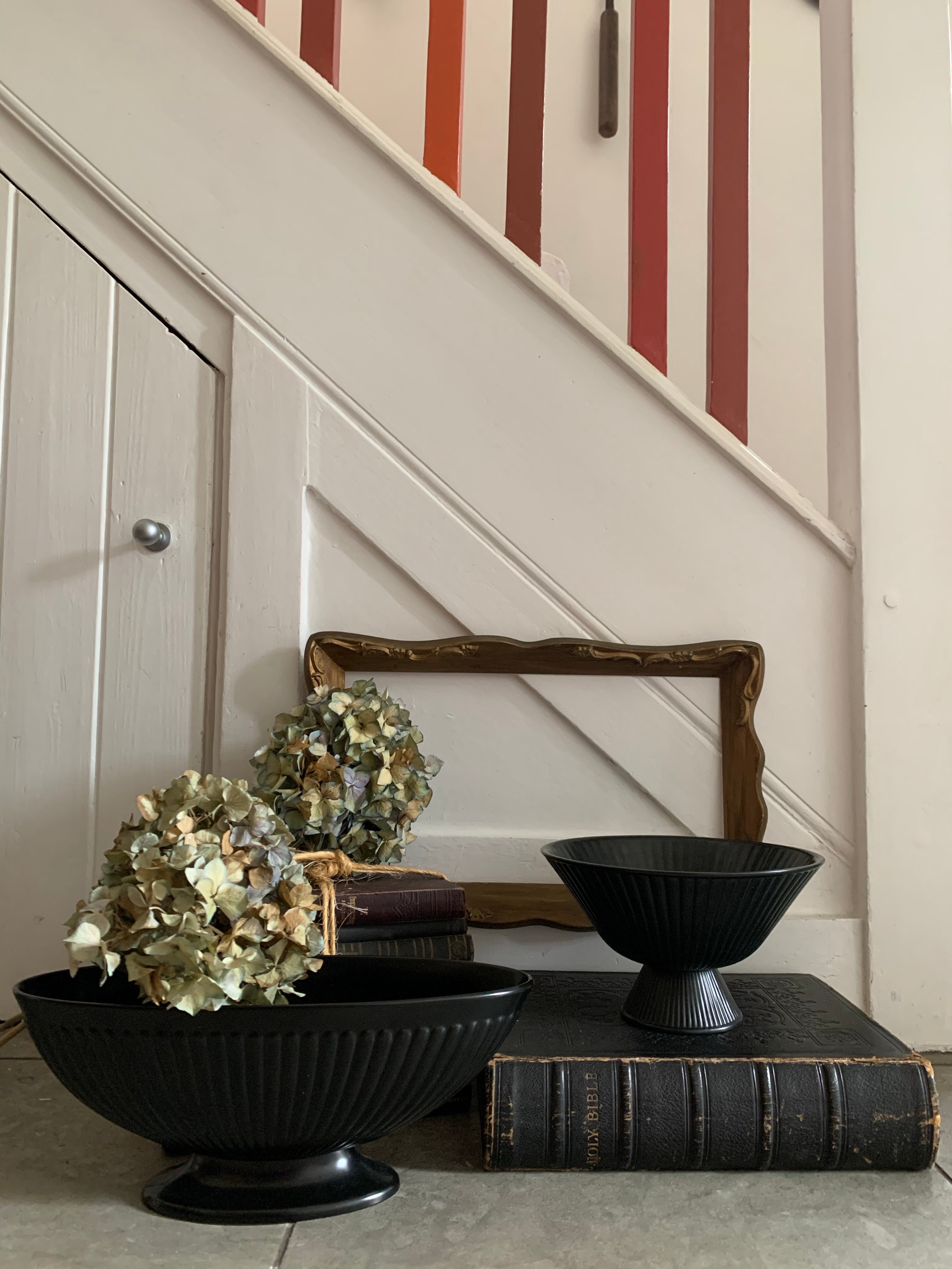 Wedgwood Ravenstone Black Round Urn