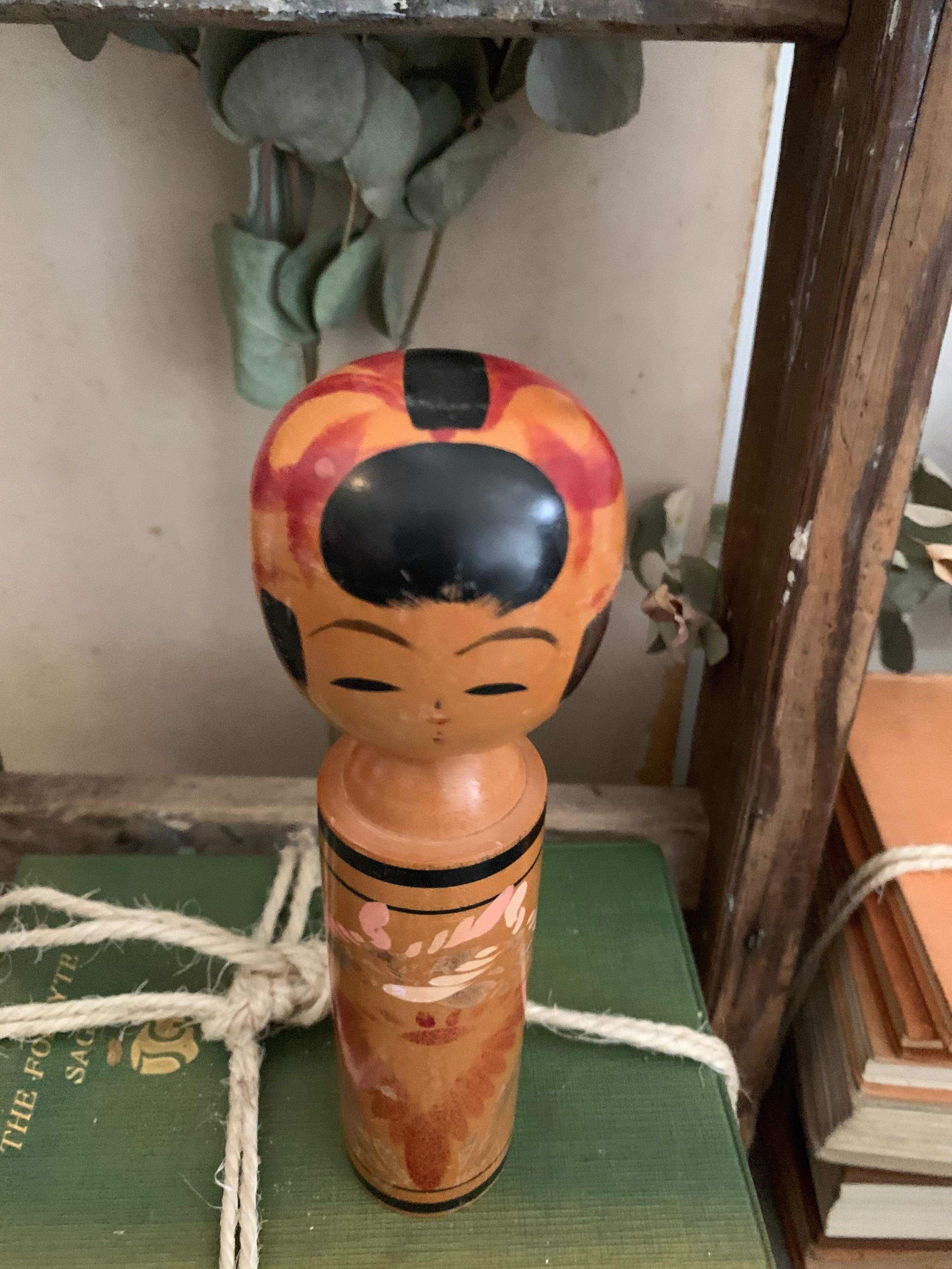 Small Vintage Japanese Kokeshi Doll 2