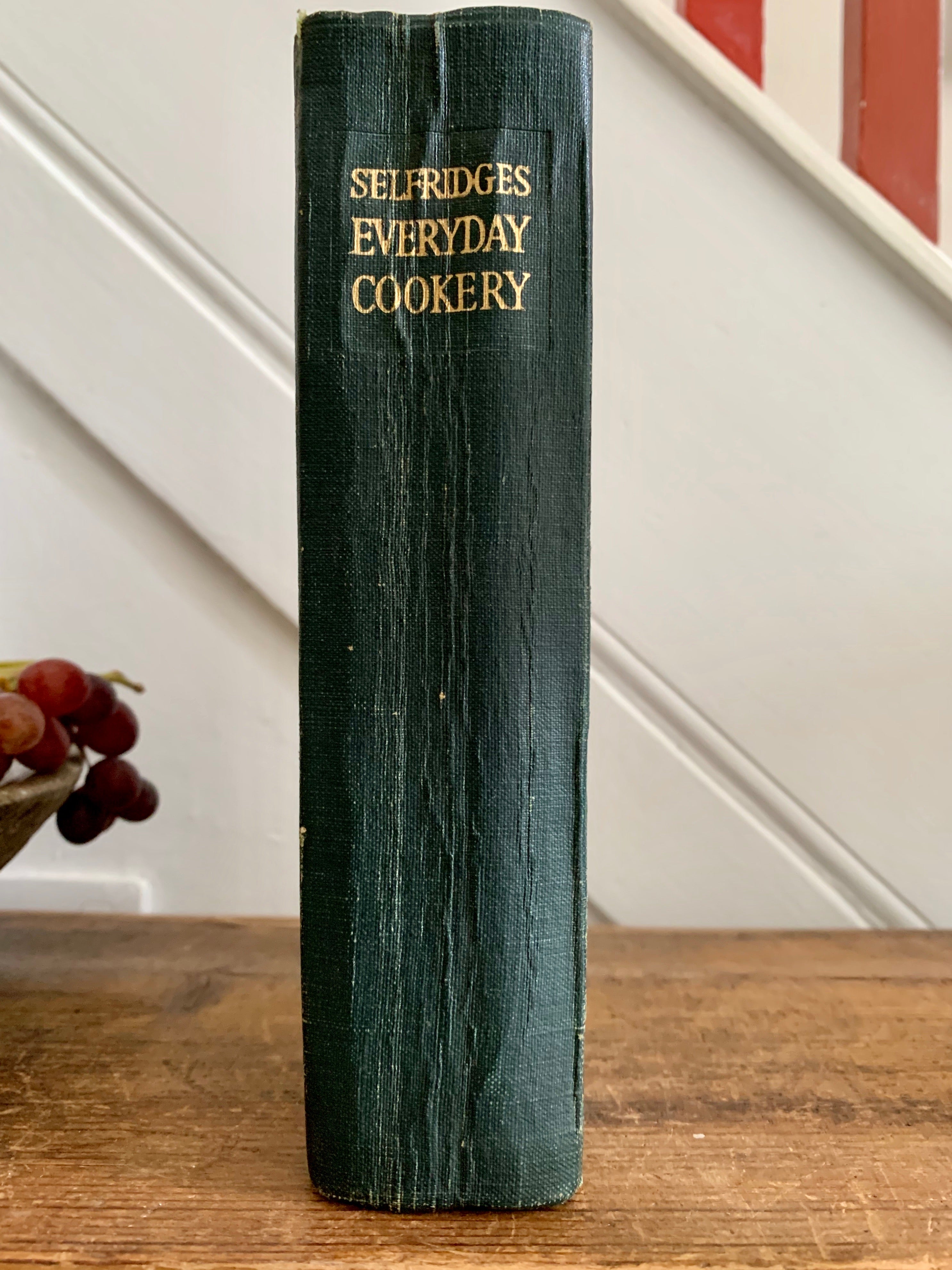 Vintage Selfridges Everyday Cookery Book