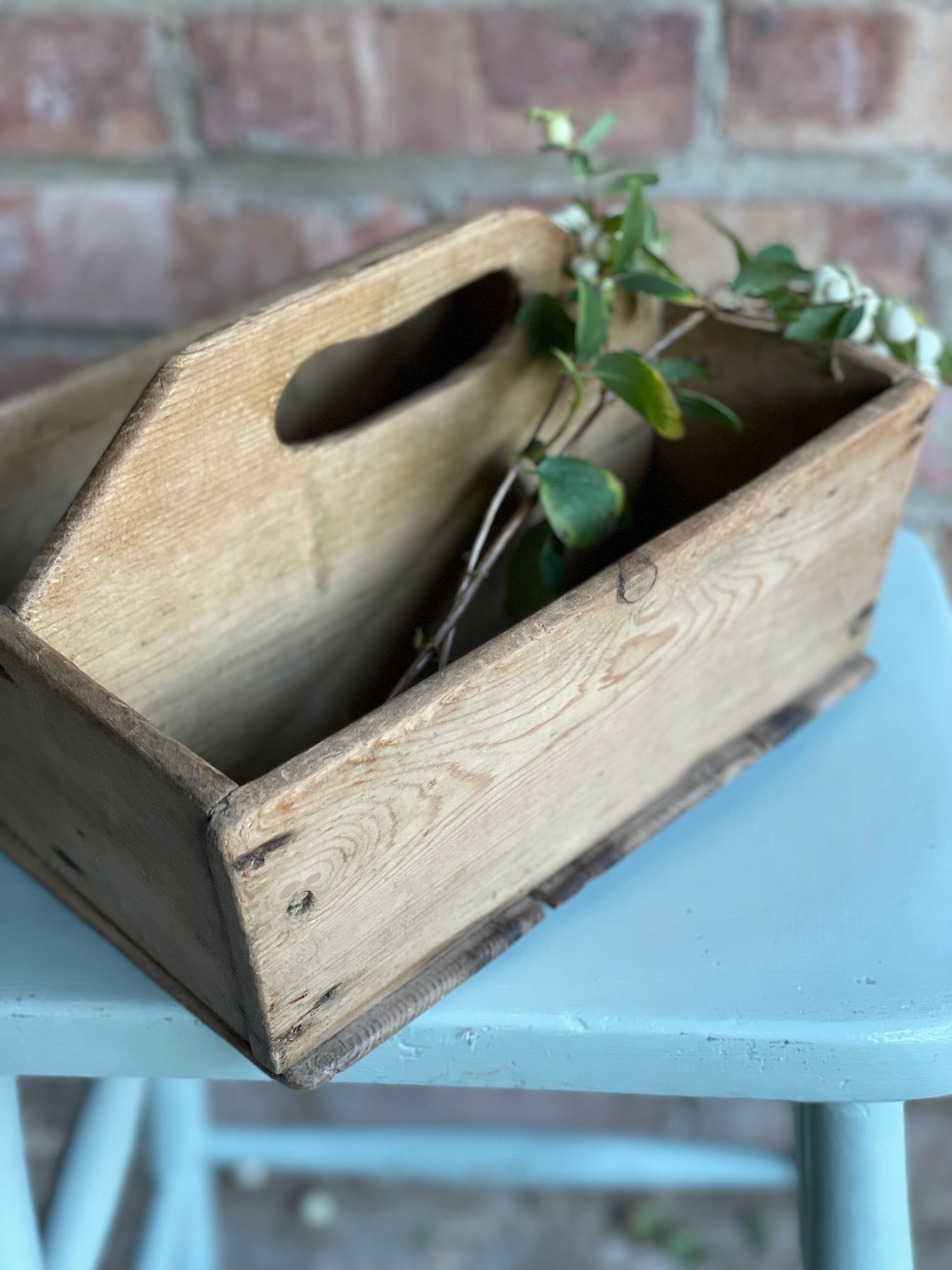 Rustic Caddy for cutlery or tools