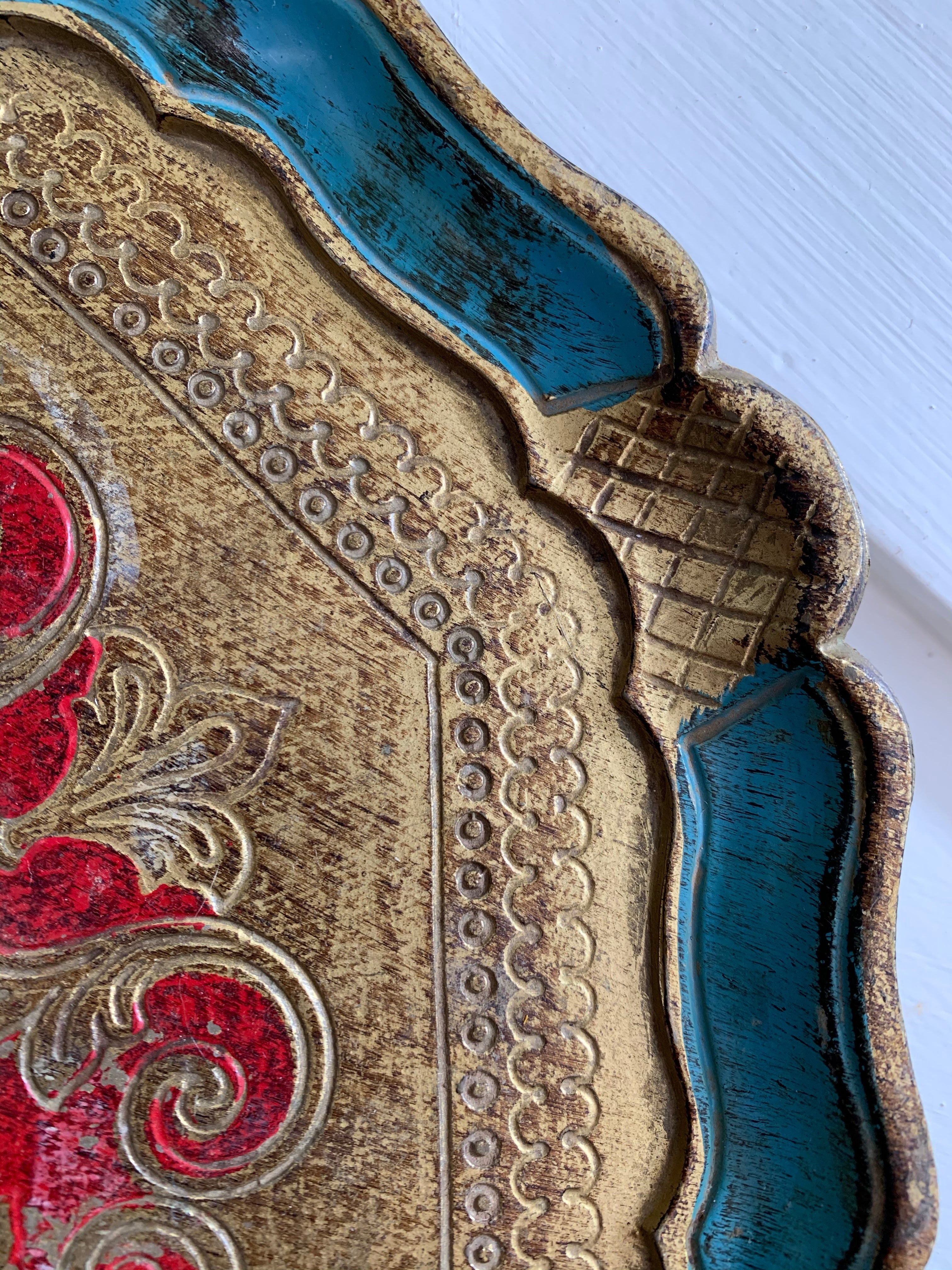 Round Blue & Red Florentine Gilt Tray