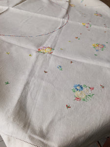 Vintage 1940s Table Linen