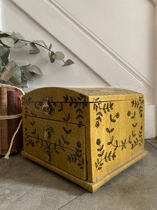 Vintage Floral Jewellery Box