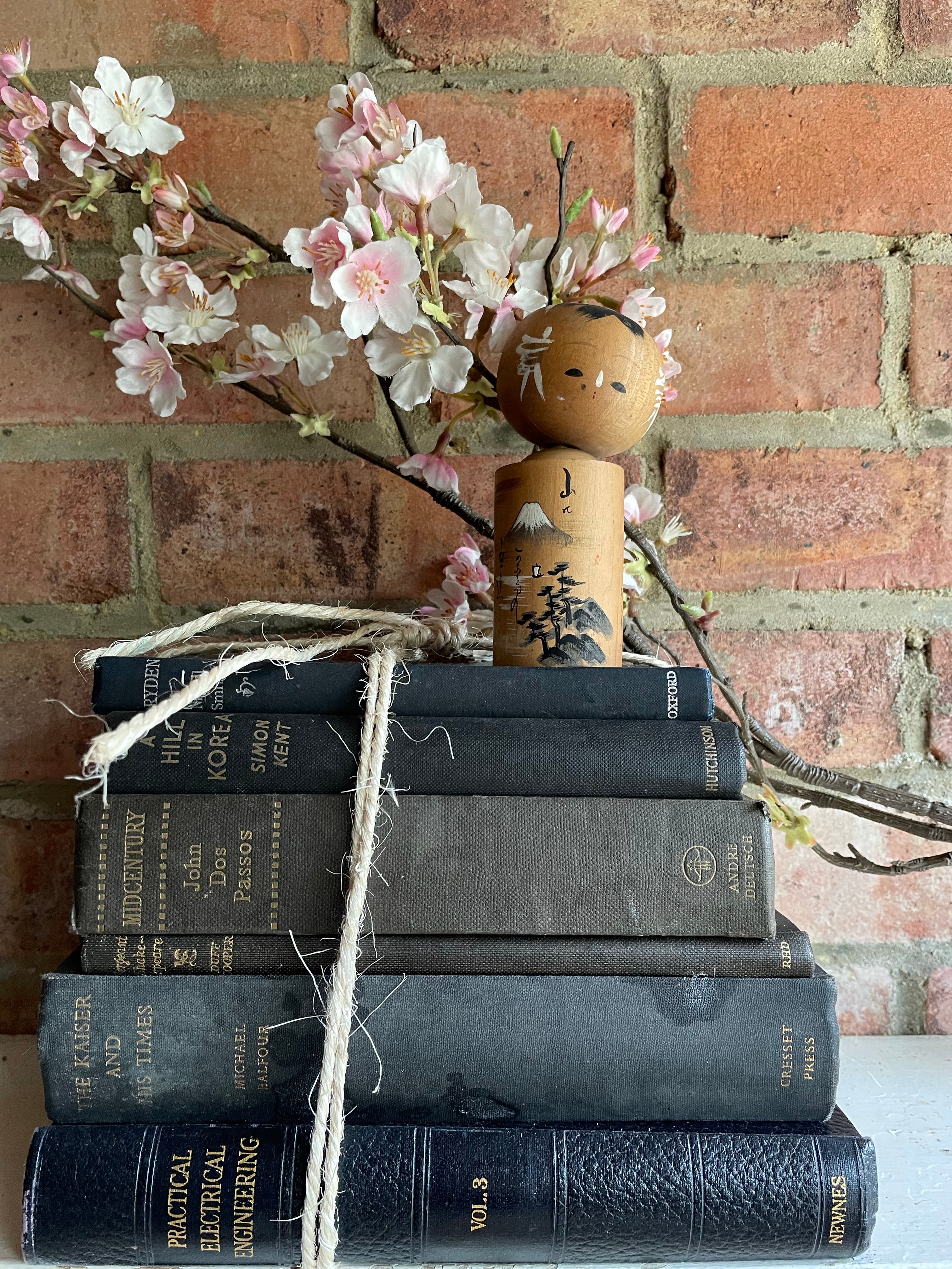 Extra Small Vintage Japanese Kokeshi Doll